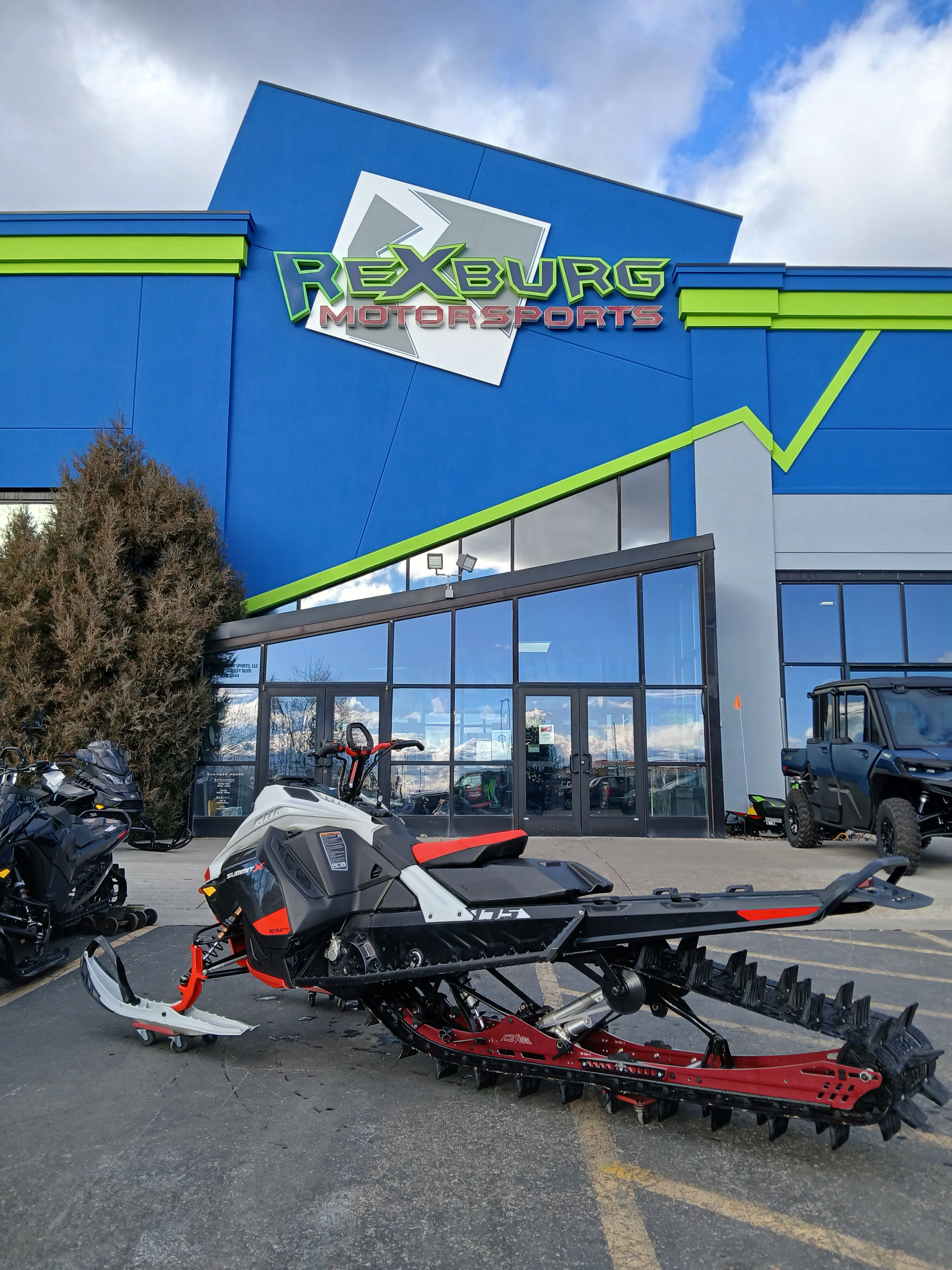 Used 2021 Ski-Doo Summit X Expert 175 850 E-TEC Turbo SHOT