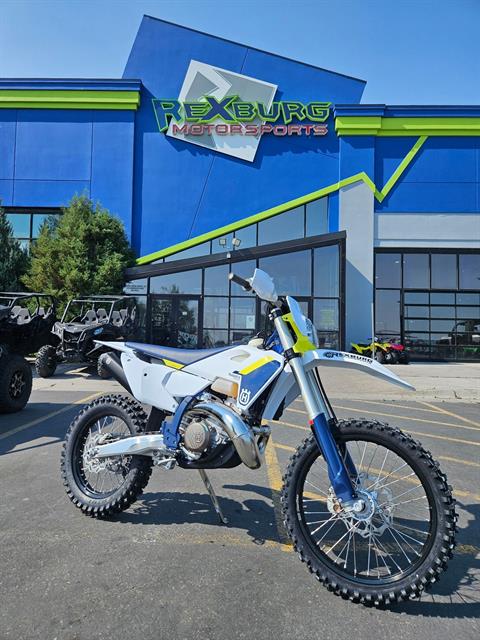 2025 Husqvarna TE 300 in Rexburg, Idaho - Photo 2