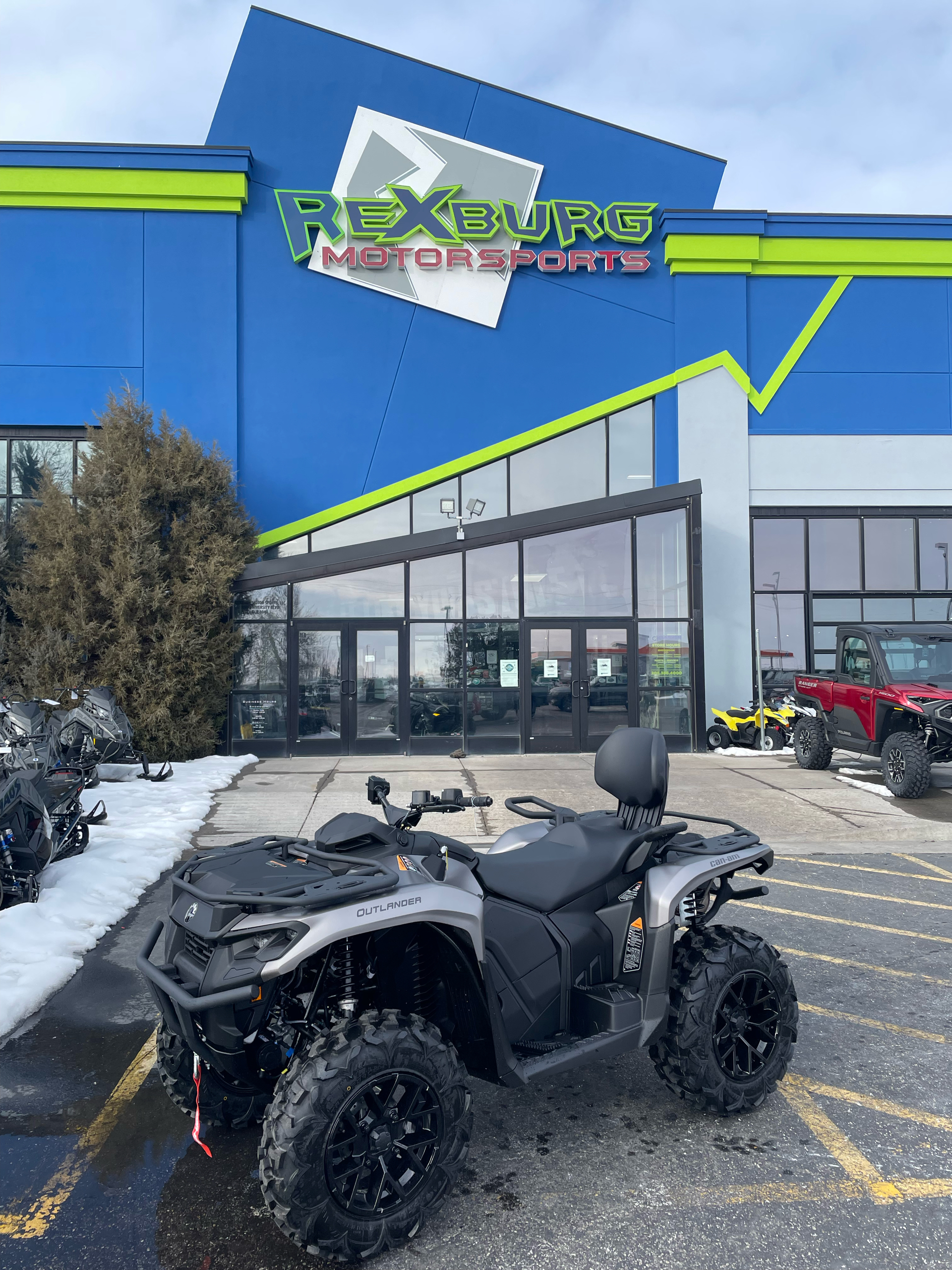 2025 Can-Am Outlander MAX XT 700 in Rexburg, Idaho - Photo 1