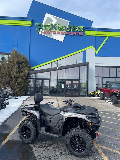 2025 Can-Am Outlander MAX XT 700 in Rexburg, Idaho - Photo 2