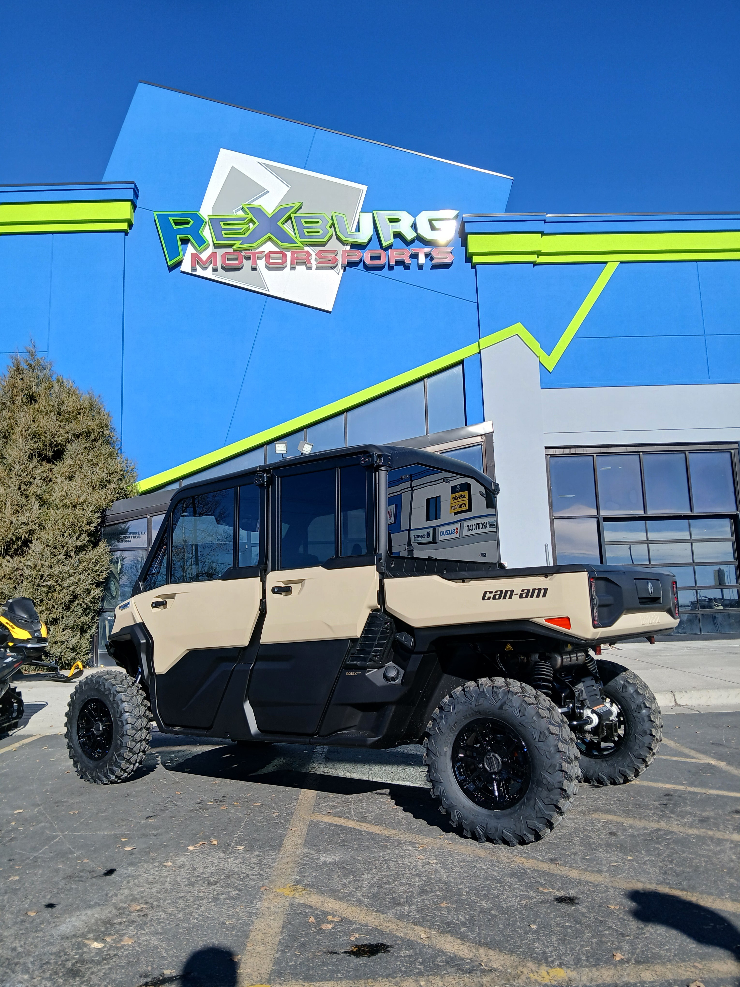 2026 Can-Am™ Defender MAX Limited HD11 2