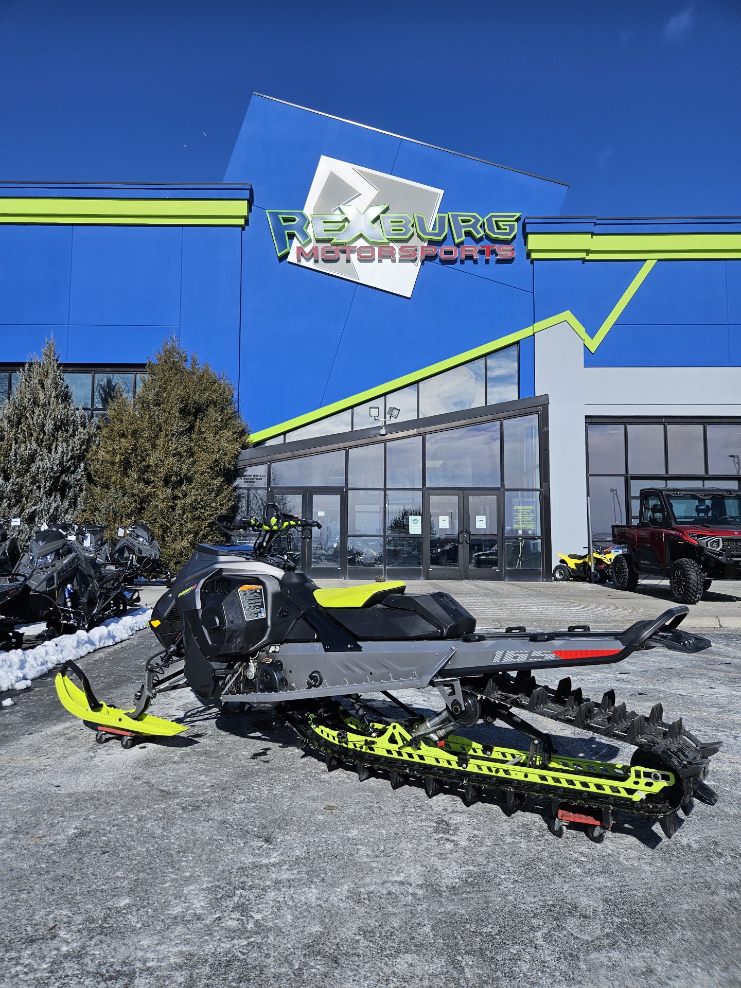 2023 Ski-Doo Summit X Expert 165 850 E-TEC Turbo R SHOT PowderMax X-Light 3.0 w/ 10.25 in. Touchscreen HAC in Rexburg, Idaho - Photo 4