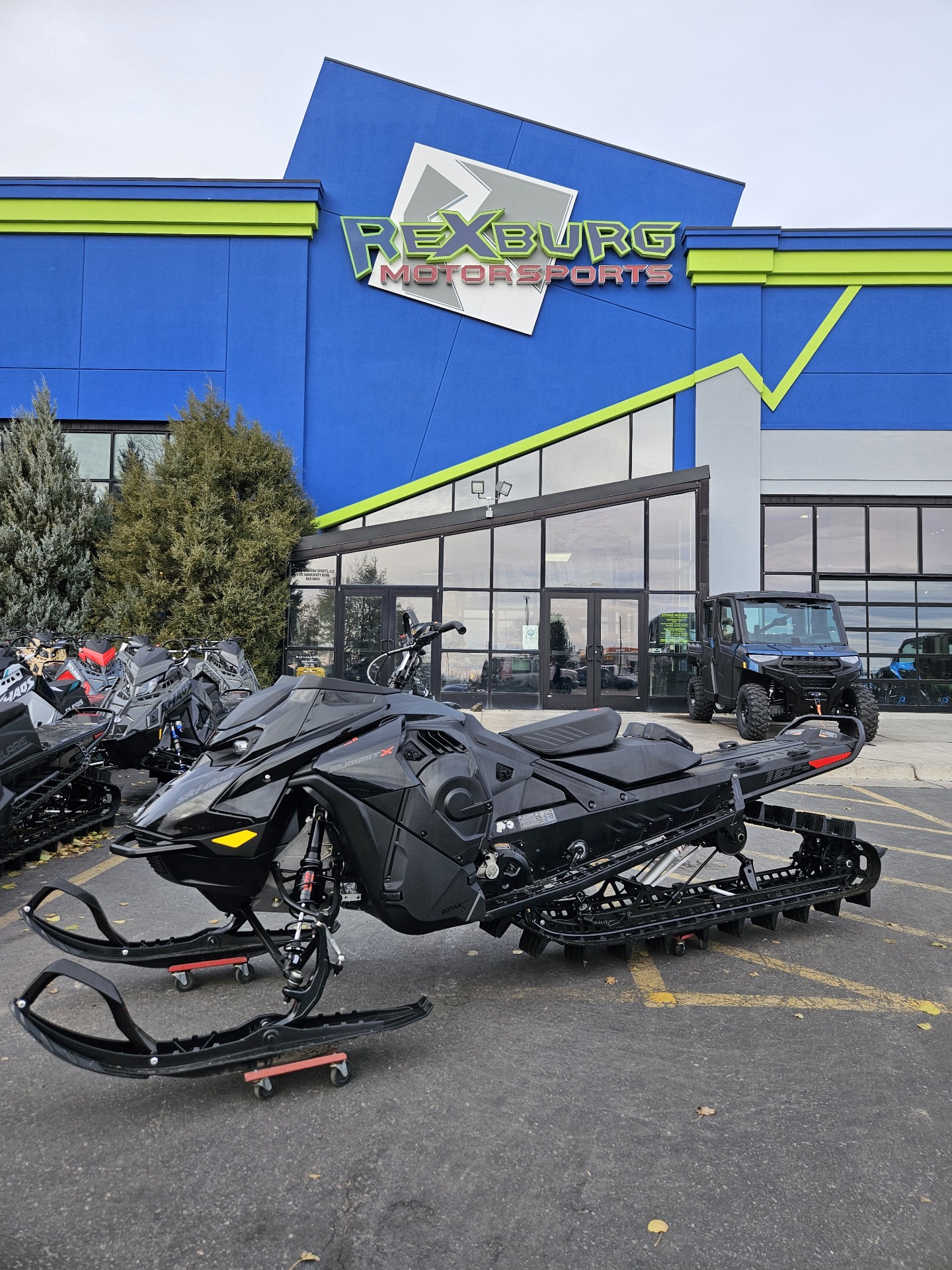 2024 Ski-Doo Summit X 165 850 E-TEC Turbo R SHOT PowderMax X-Light 3.0 w/ FlexEdge HAC in Rexburg, Idaho - Photo 1