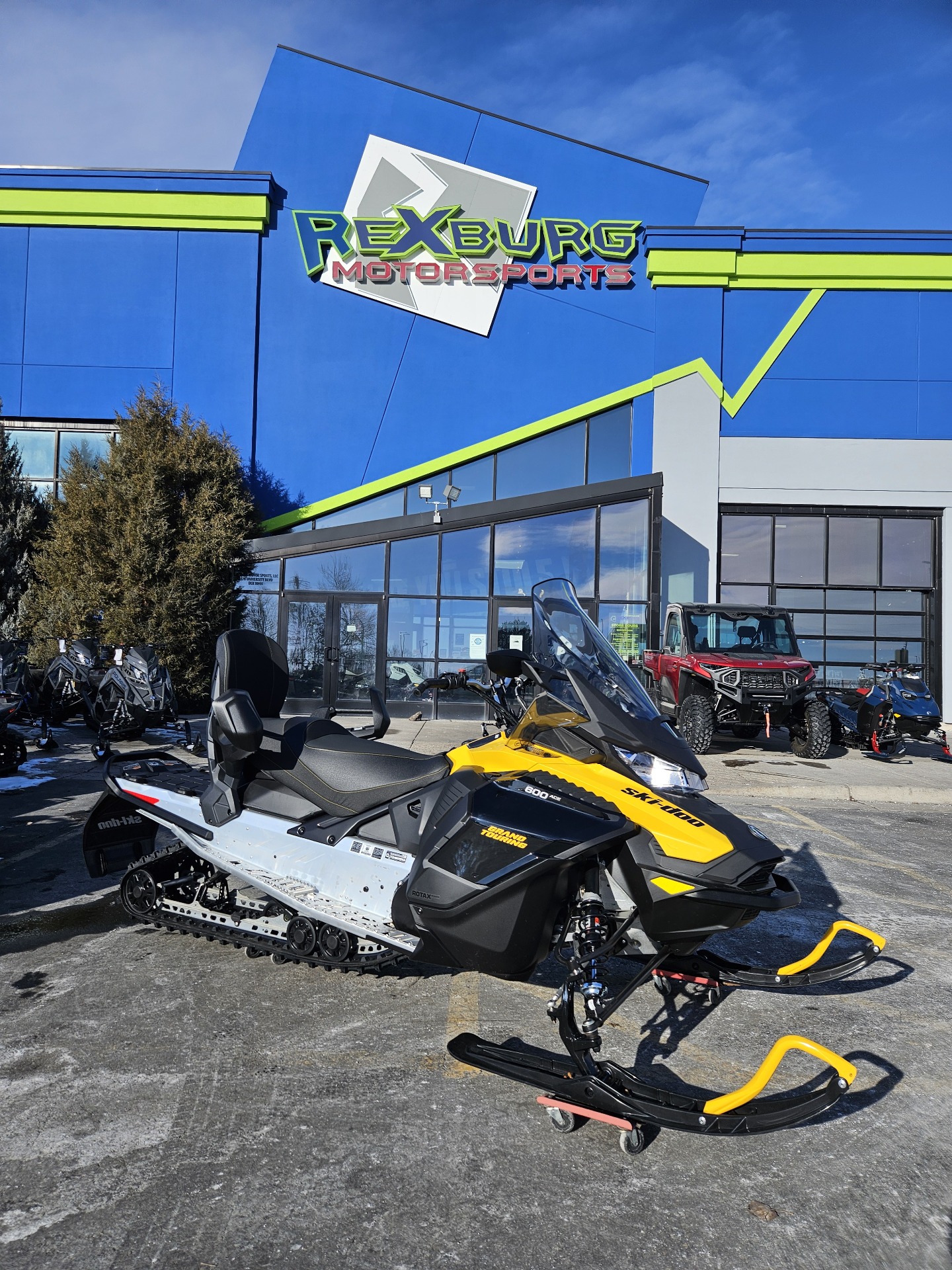 2025 Ski-Doo Grand Touring Sport 600 ACE ES Silent Track II 1.25 in Rexburg, Idaho - Photo 2