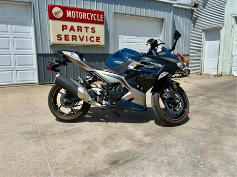 2023 Kawasaki Ninja 400 — photo 1 of 20