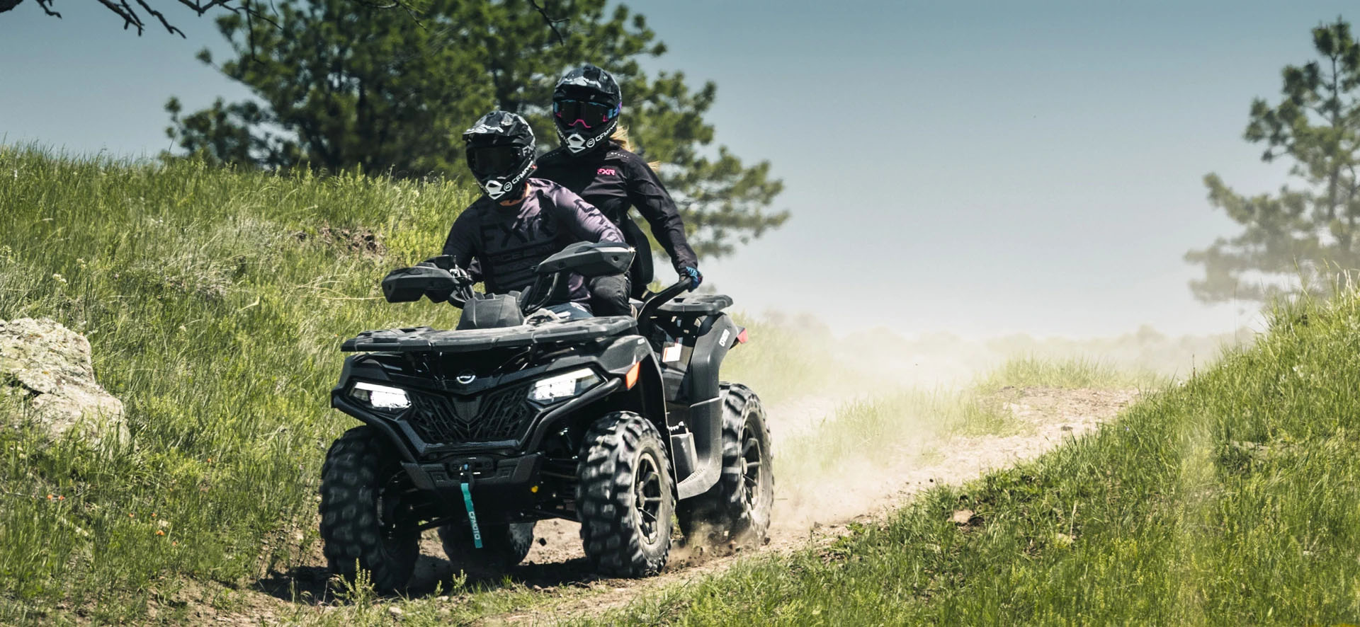 2026  CFORCE 600 Touring 4