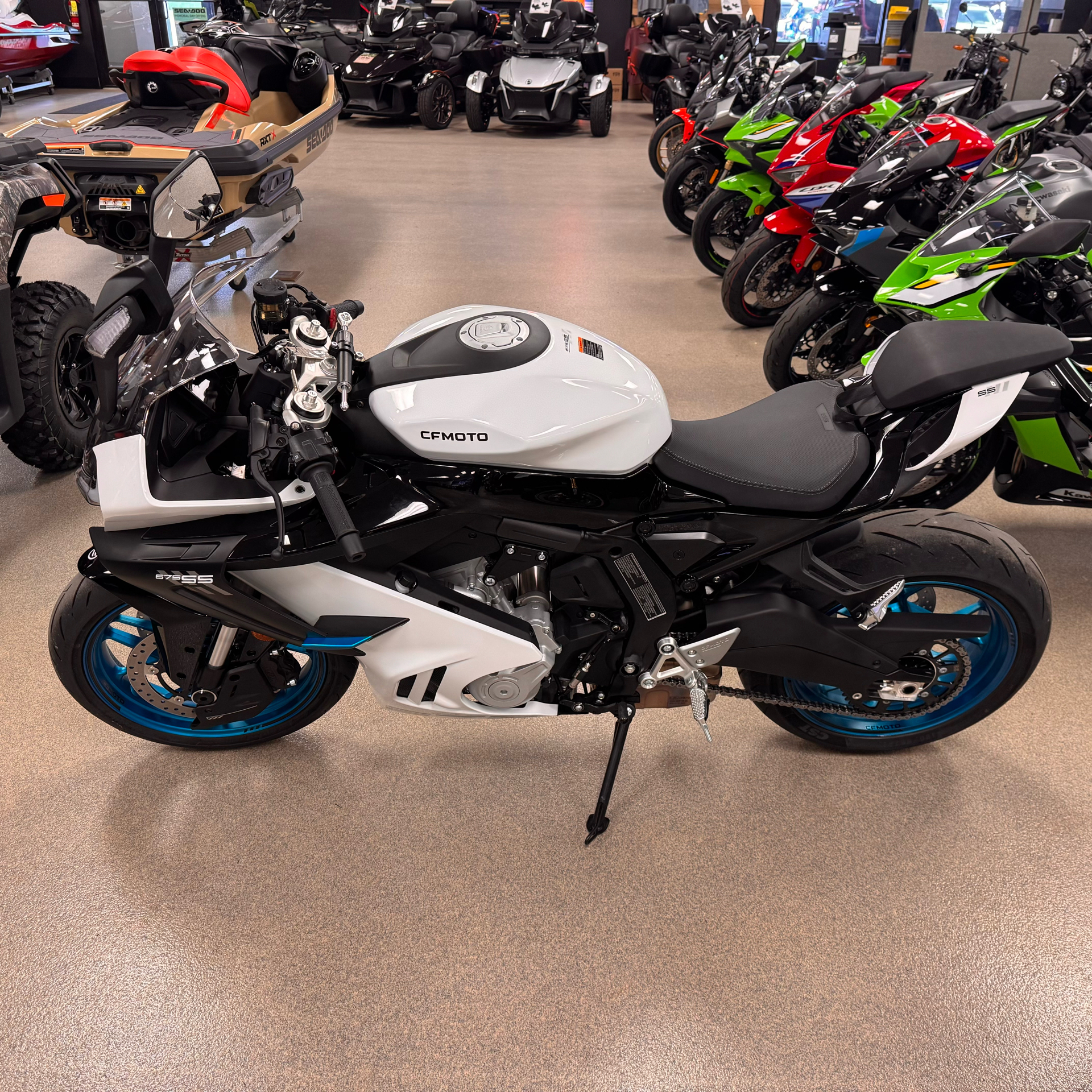 New 2025 CFMOTO 675SS | Motorcycles in Queensbury NY | 2025821