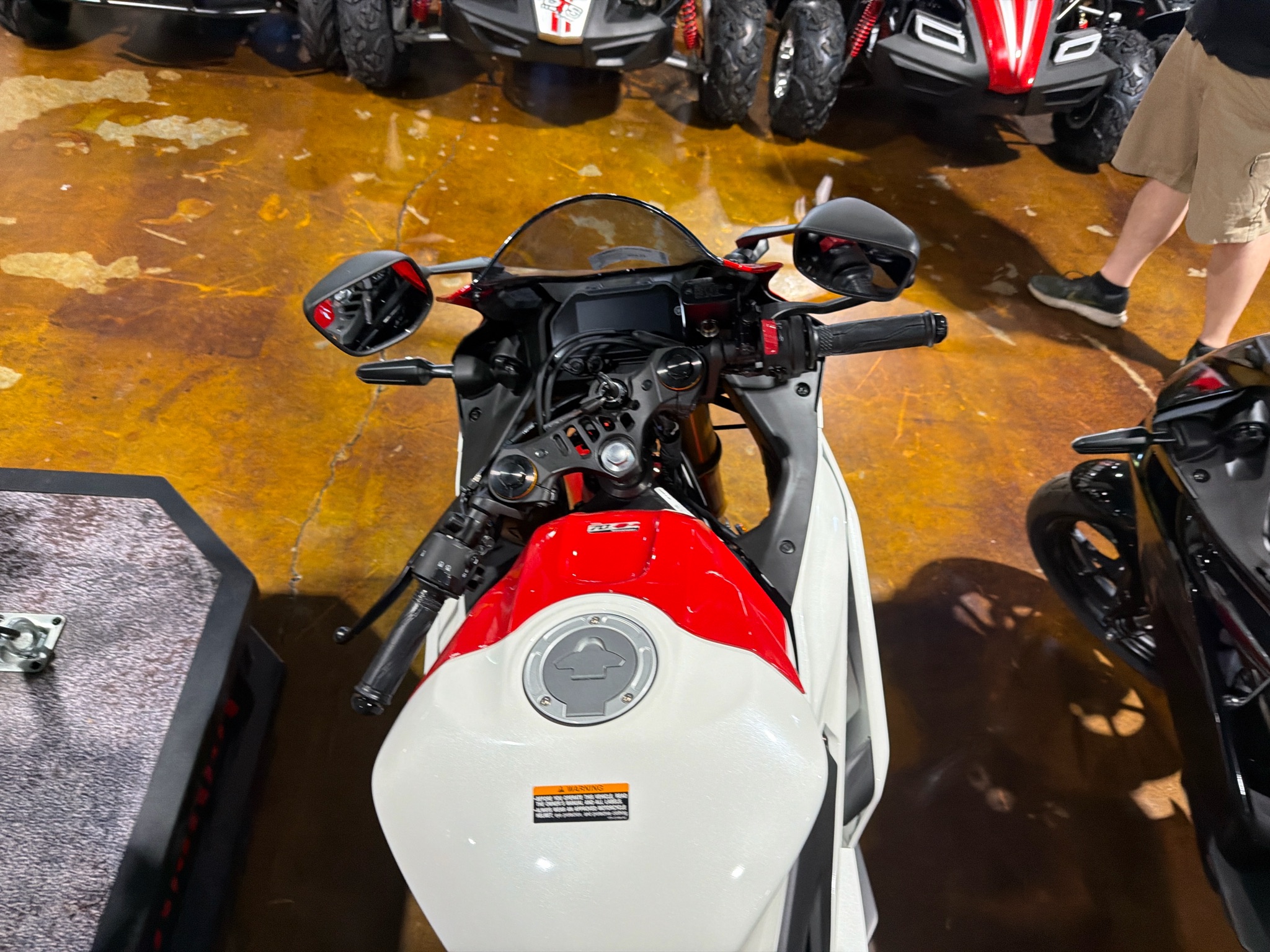 2026 Yamaha YZF-R3 4