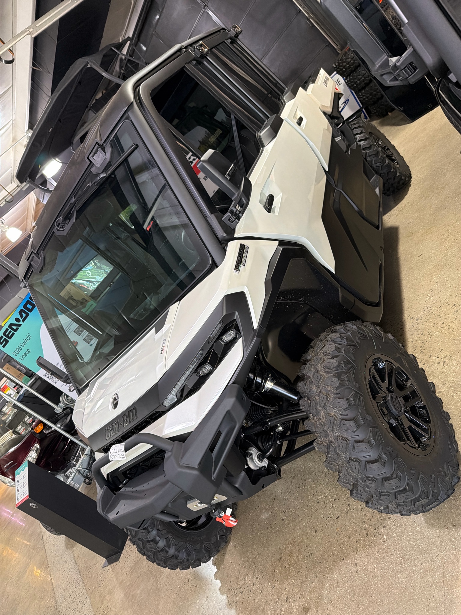 2026 Can-Am Defender MAX Limited HD11