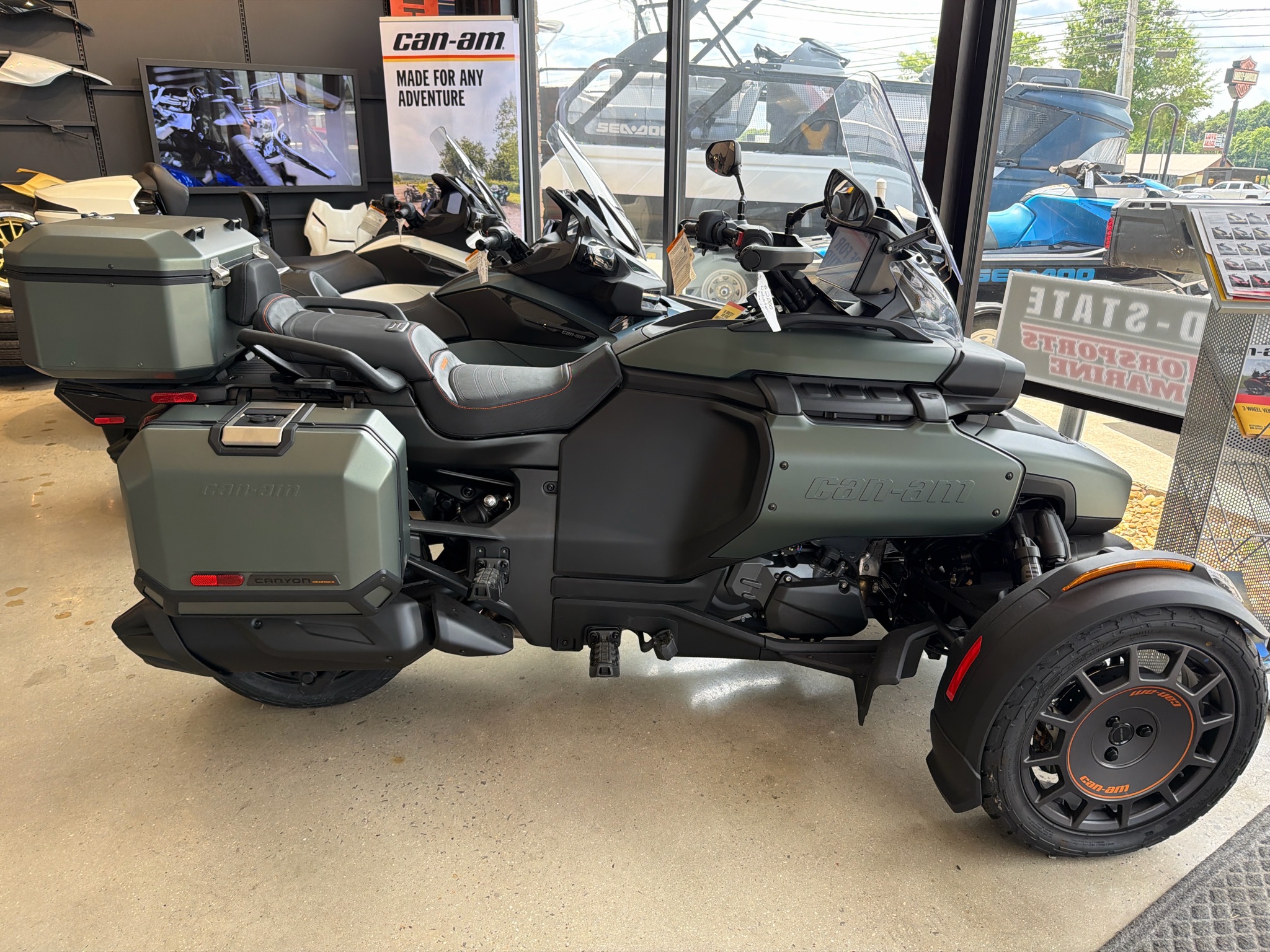 2025 Can-Am Canyon Redrock