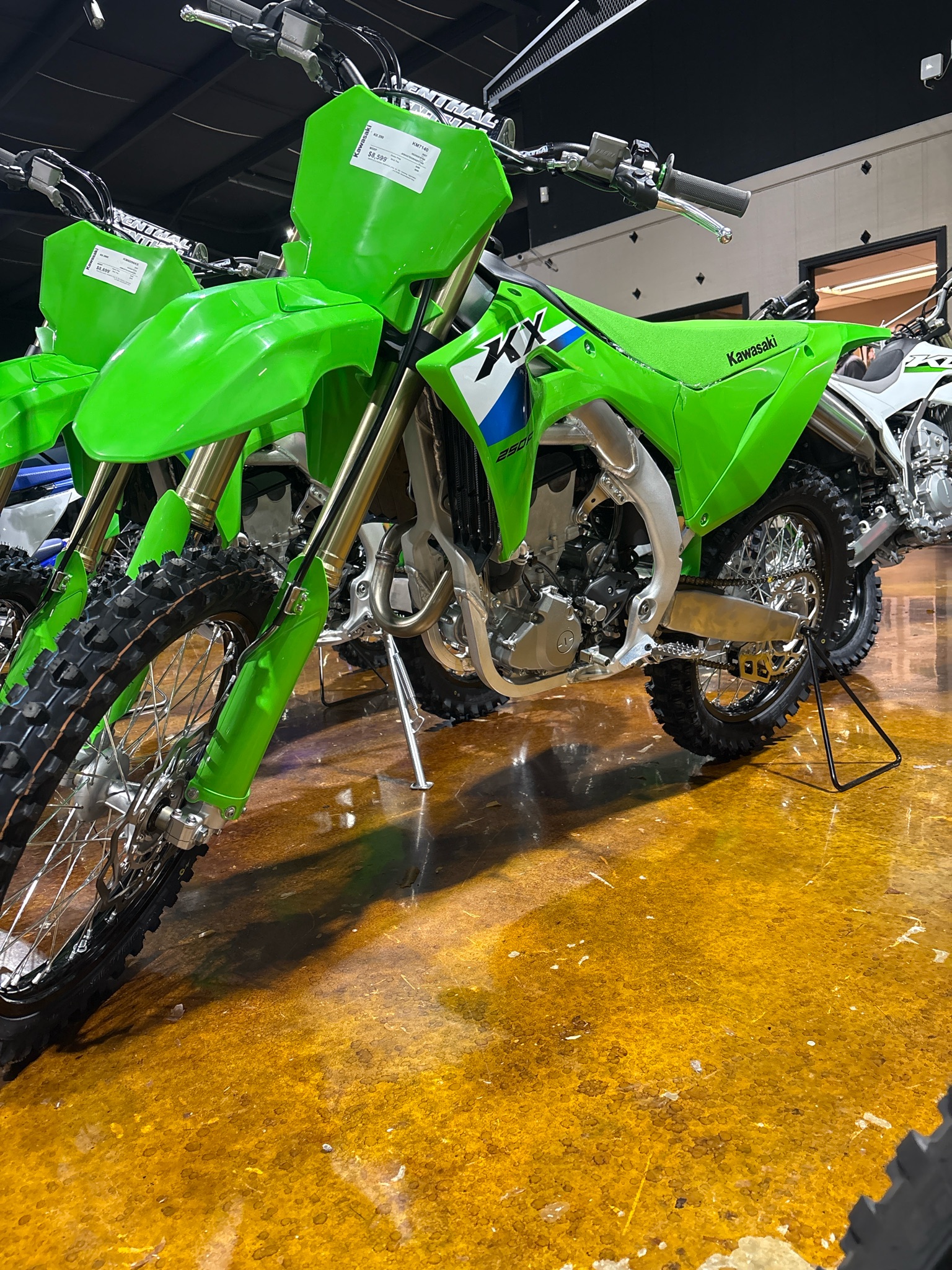 2027 Kawasaki KX250F 1