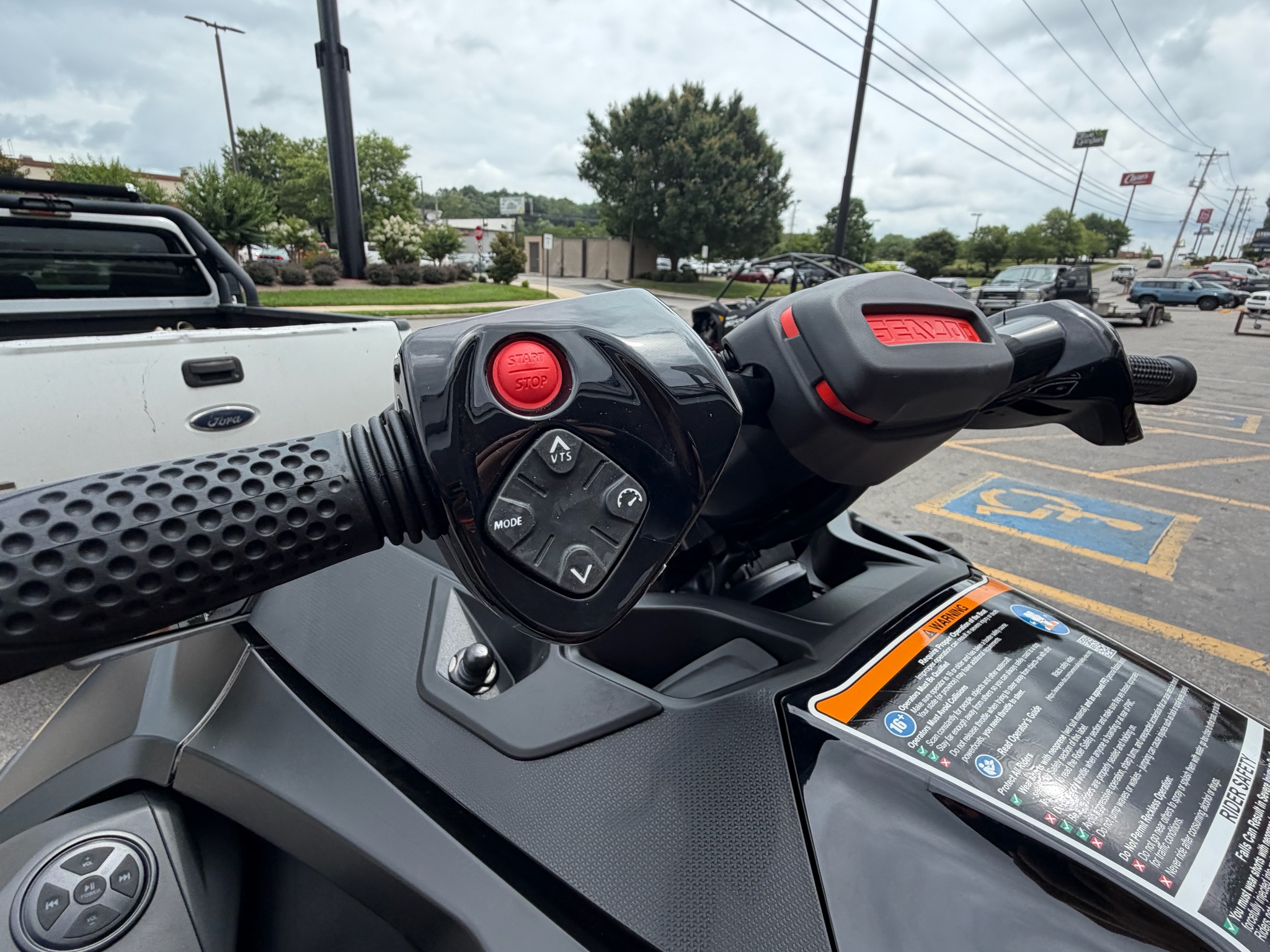 2025 Sea-Doo RXT-X photo 3