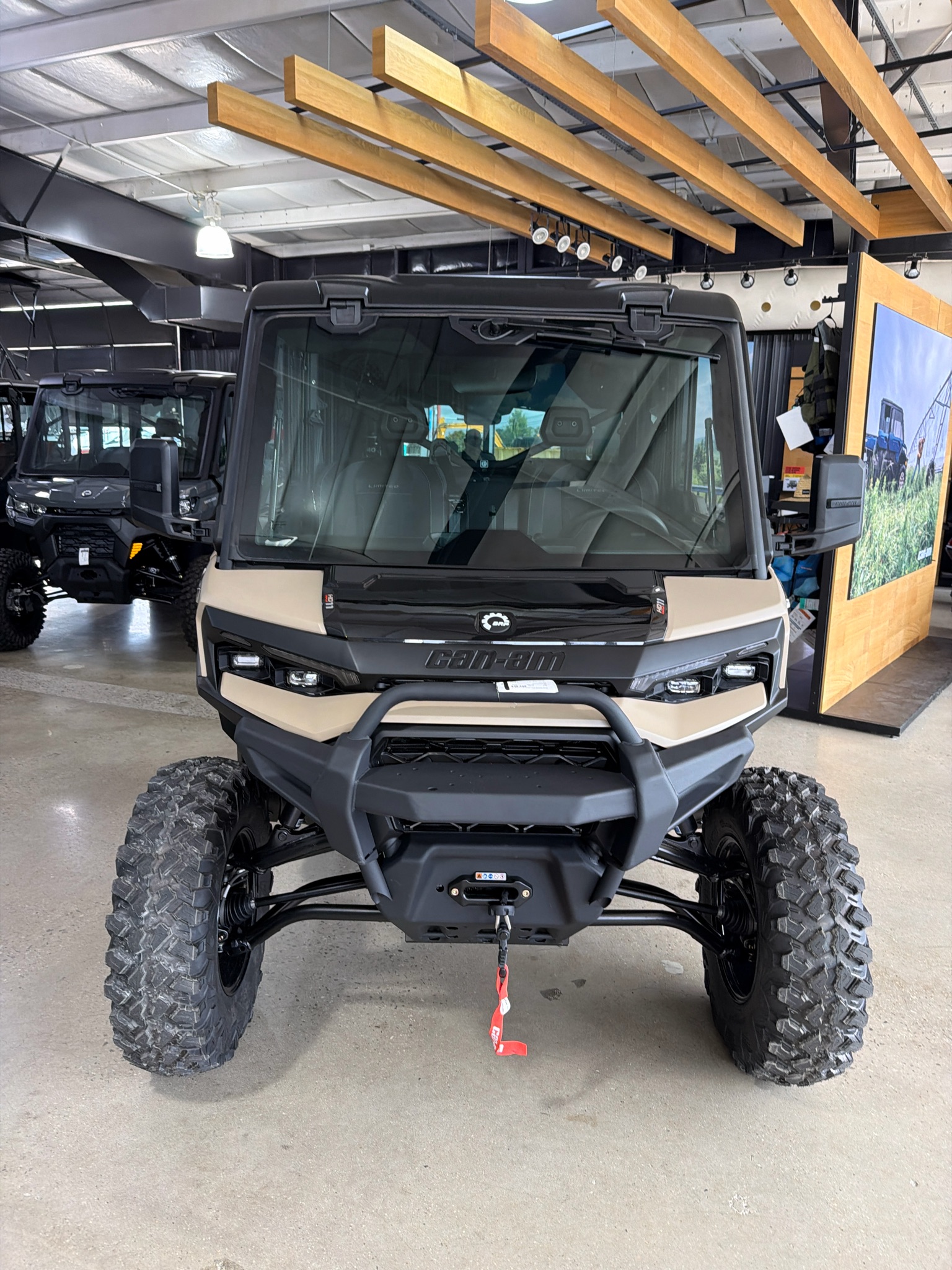 2027 Can-Am™ Defender MAX Limited HD11 2