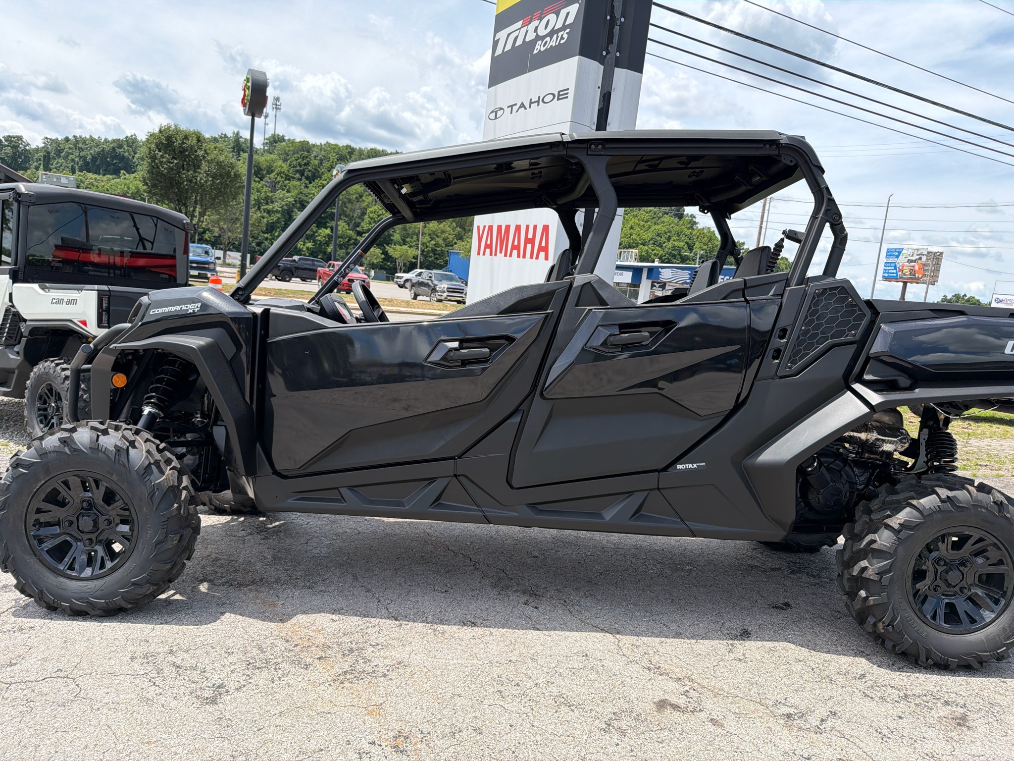 2026 Can-Am Commander MAX XT 1000R