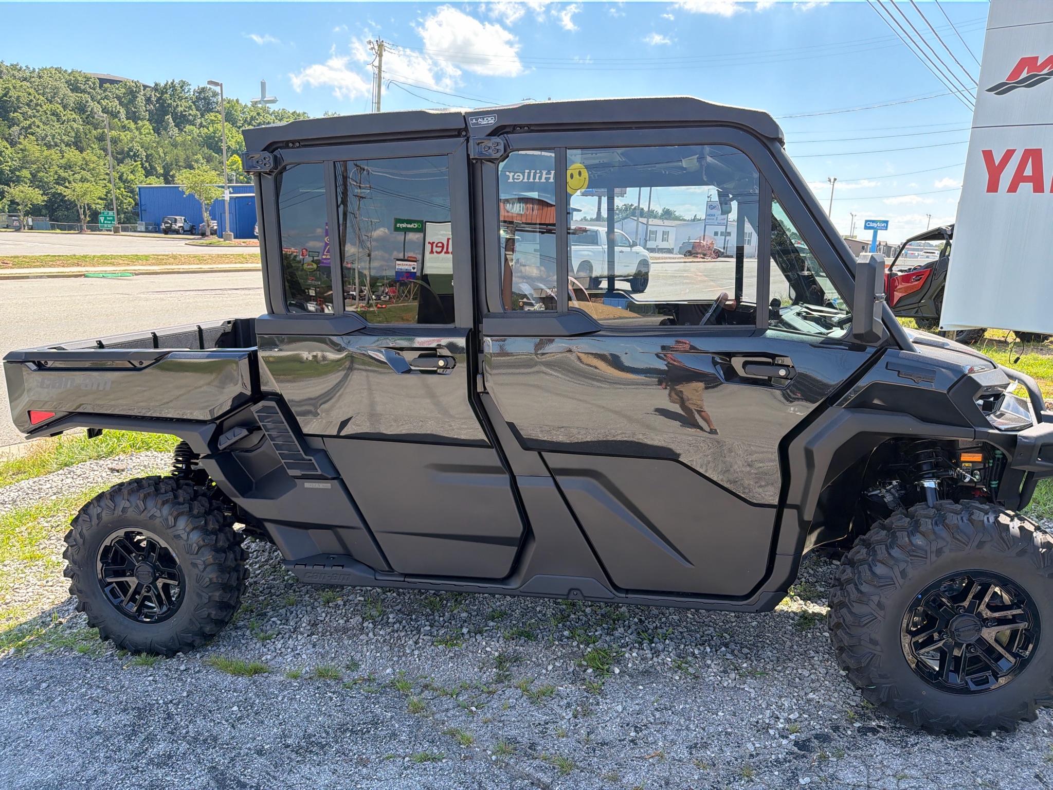 2026 Can-Am Defender MAX Lone Star CAB HD11