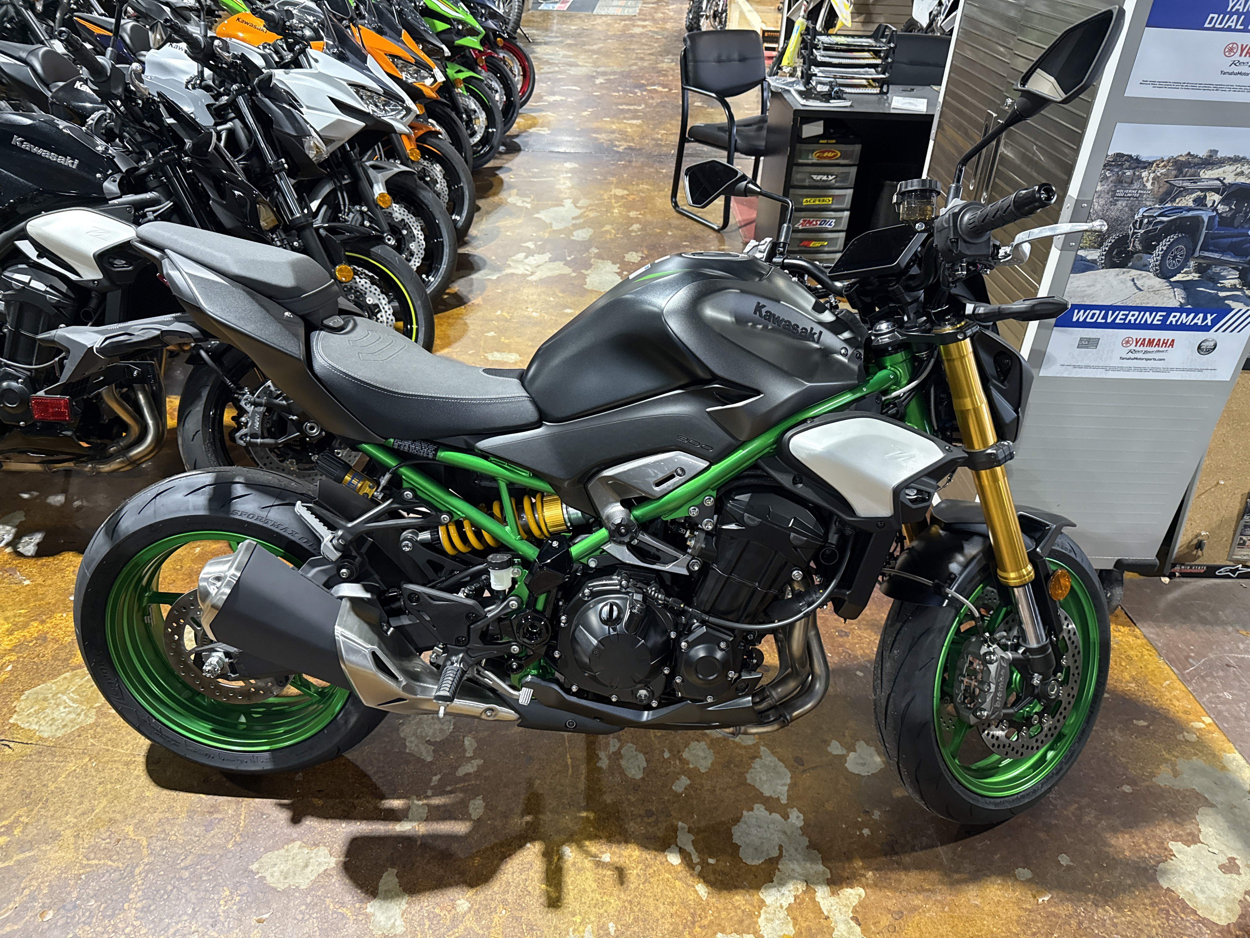 2026 Kawasaki Z900 SE ABS