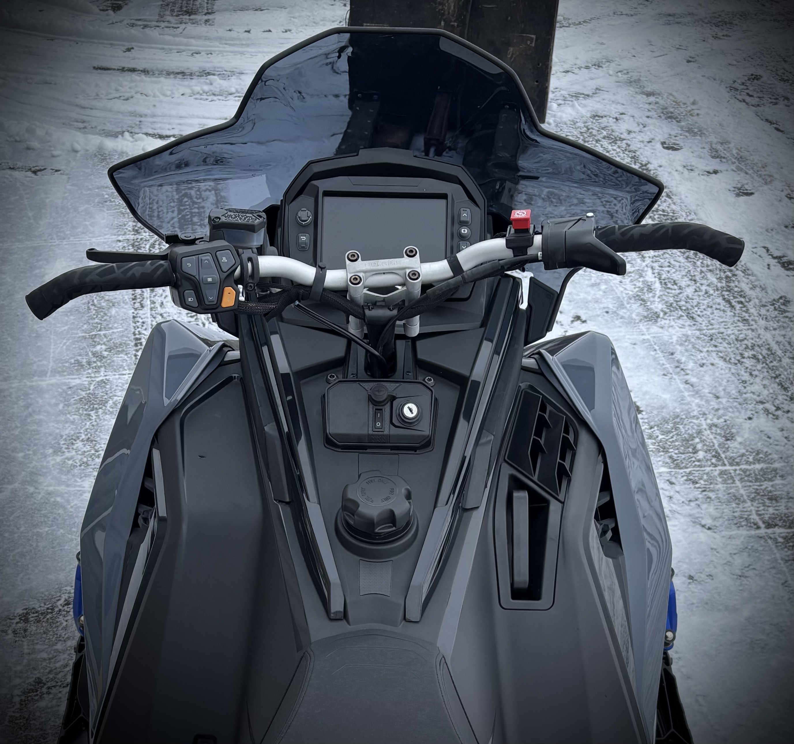 Used 2021 Polaris 850 Indy VR1 137 SC, De Pere WI | Specs, Price