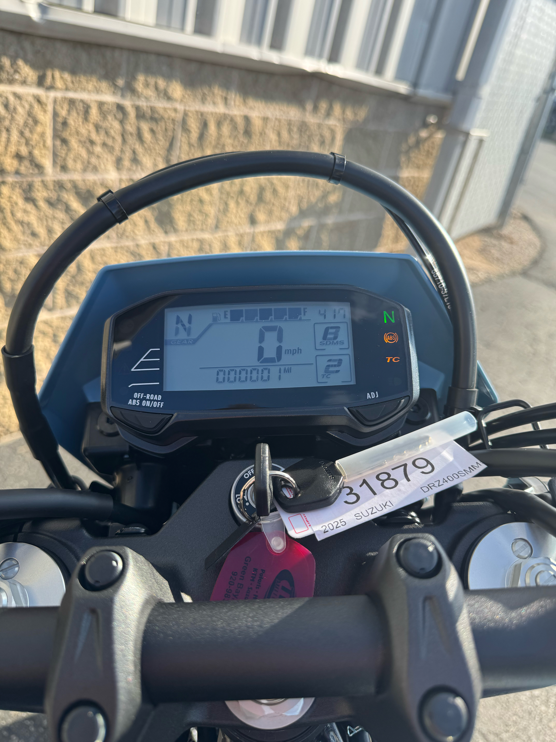 New 2025 Suzuki DR-Z4SM, De Pere WI | Specs, Price, Photos | Sky