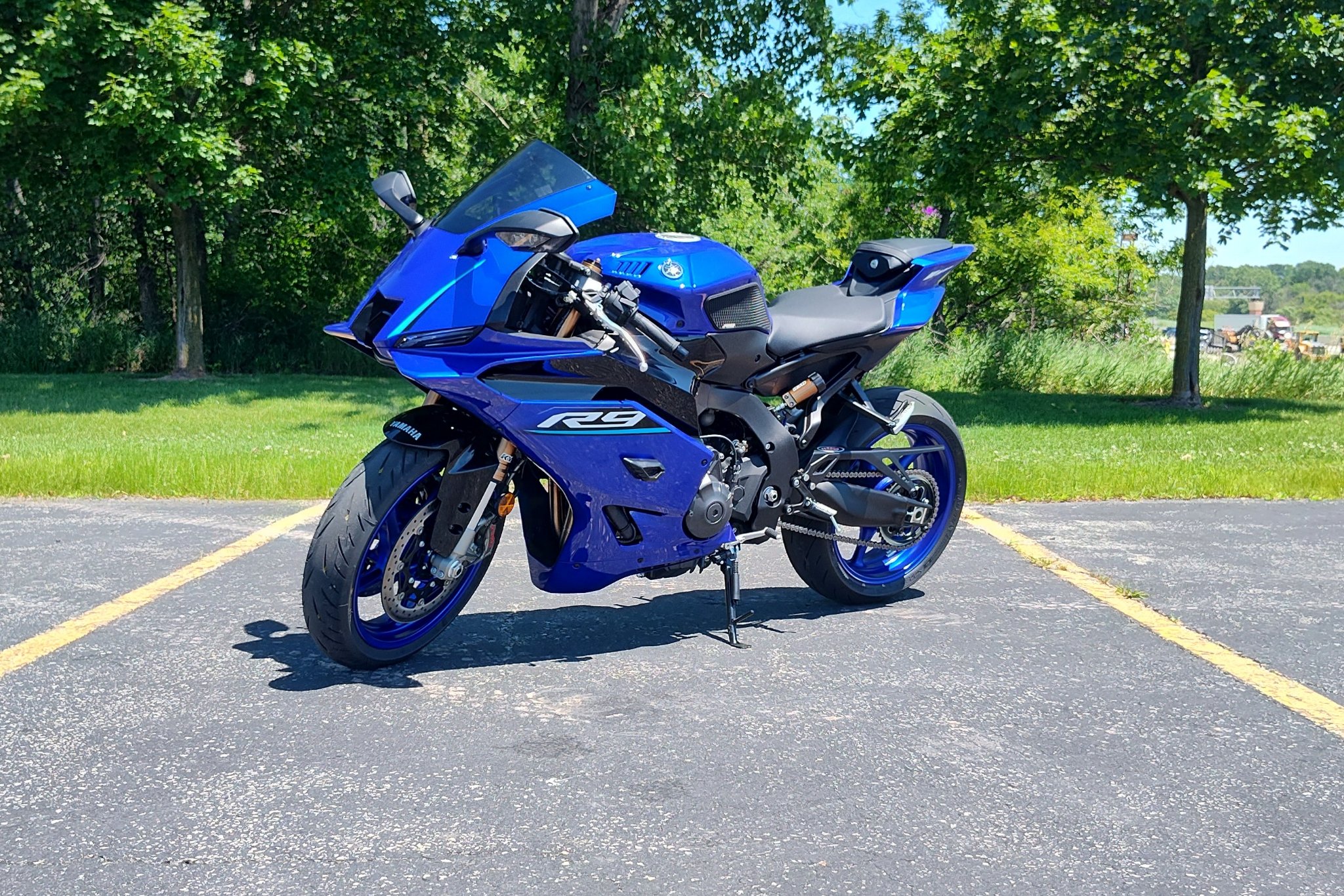 2026 YZF-R9