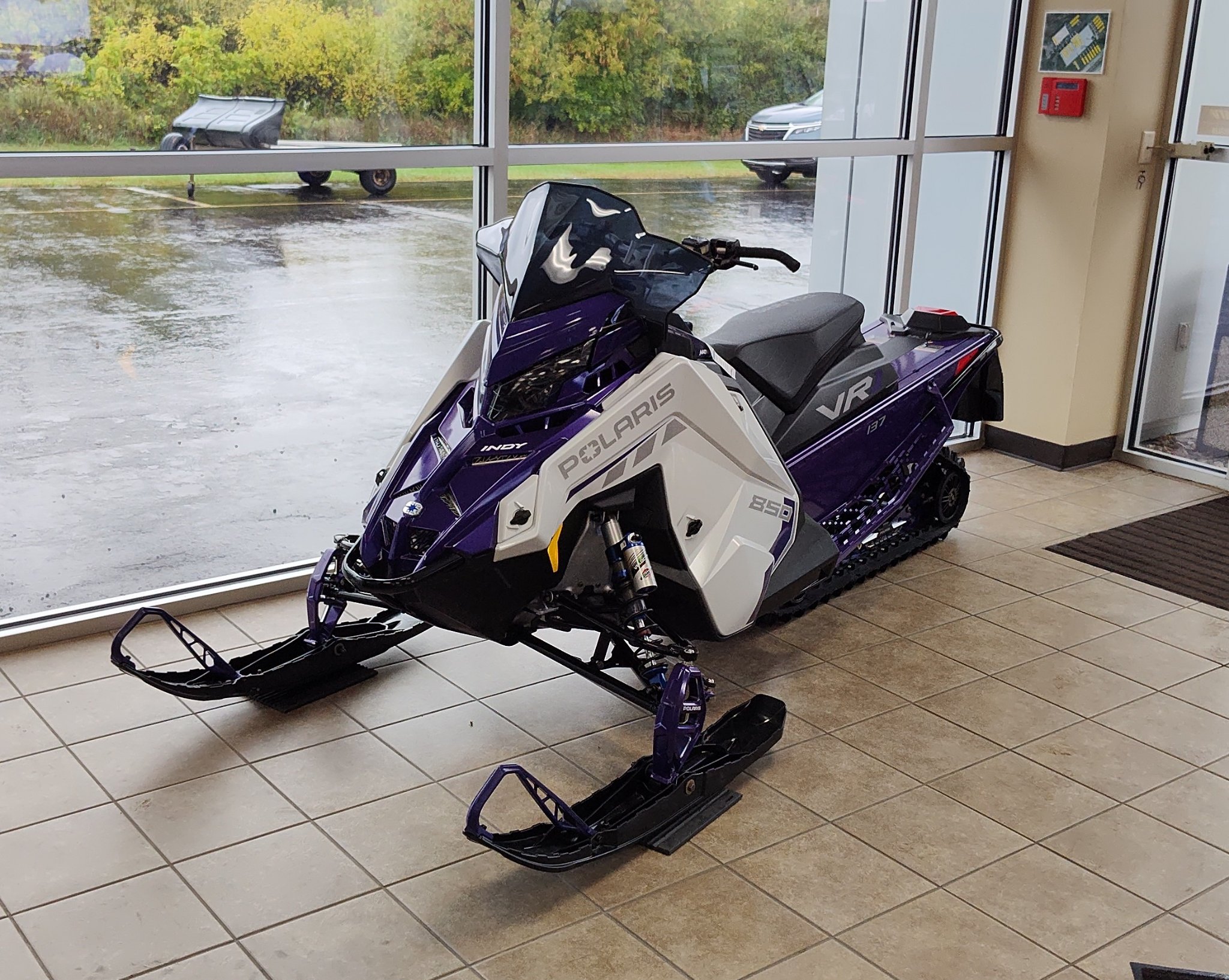 2027 Polaris 850 INDY VR1 137 SC ES for sale 1207556