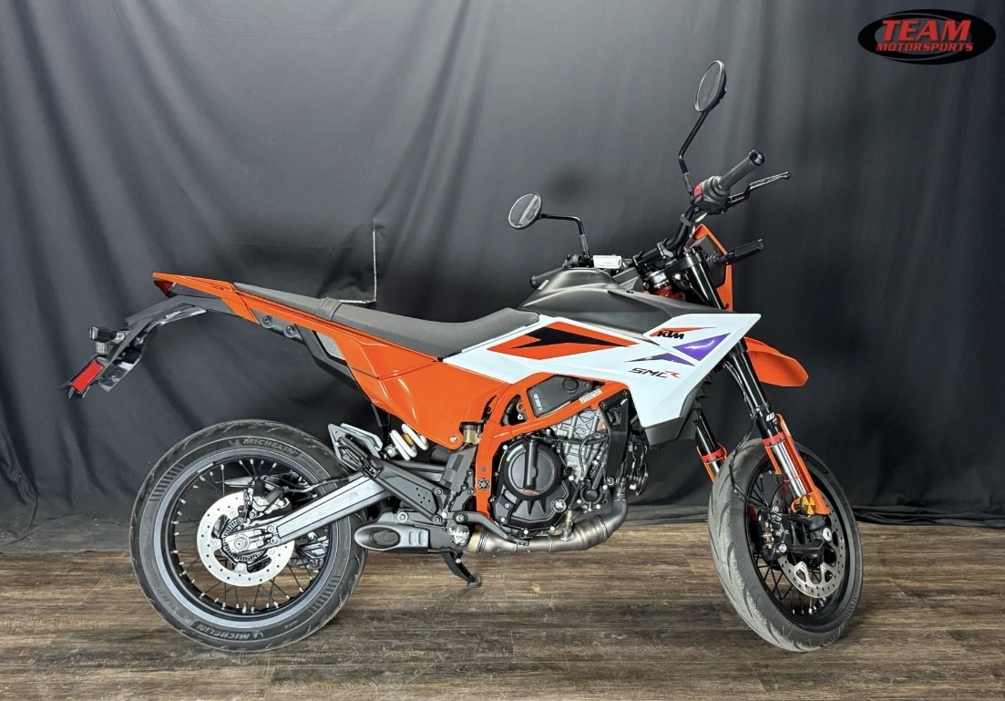 2026 390 SMC R
