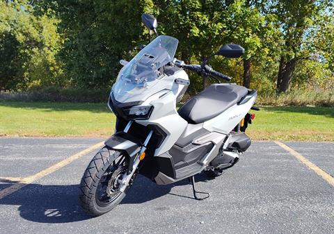 2026 Honda ADV160 — photo 1 of 16