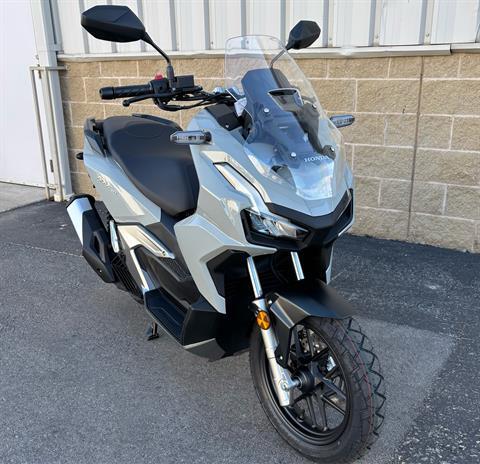 New 2026 Honda ADV160, De Pere WI | Specs, Price, Photos | Pearl