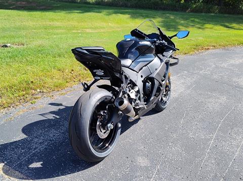 New 2026 Kawasaki Ninja® ZX™-10R ABS, De Pere WI | Specs, Price