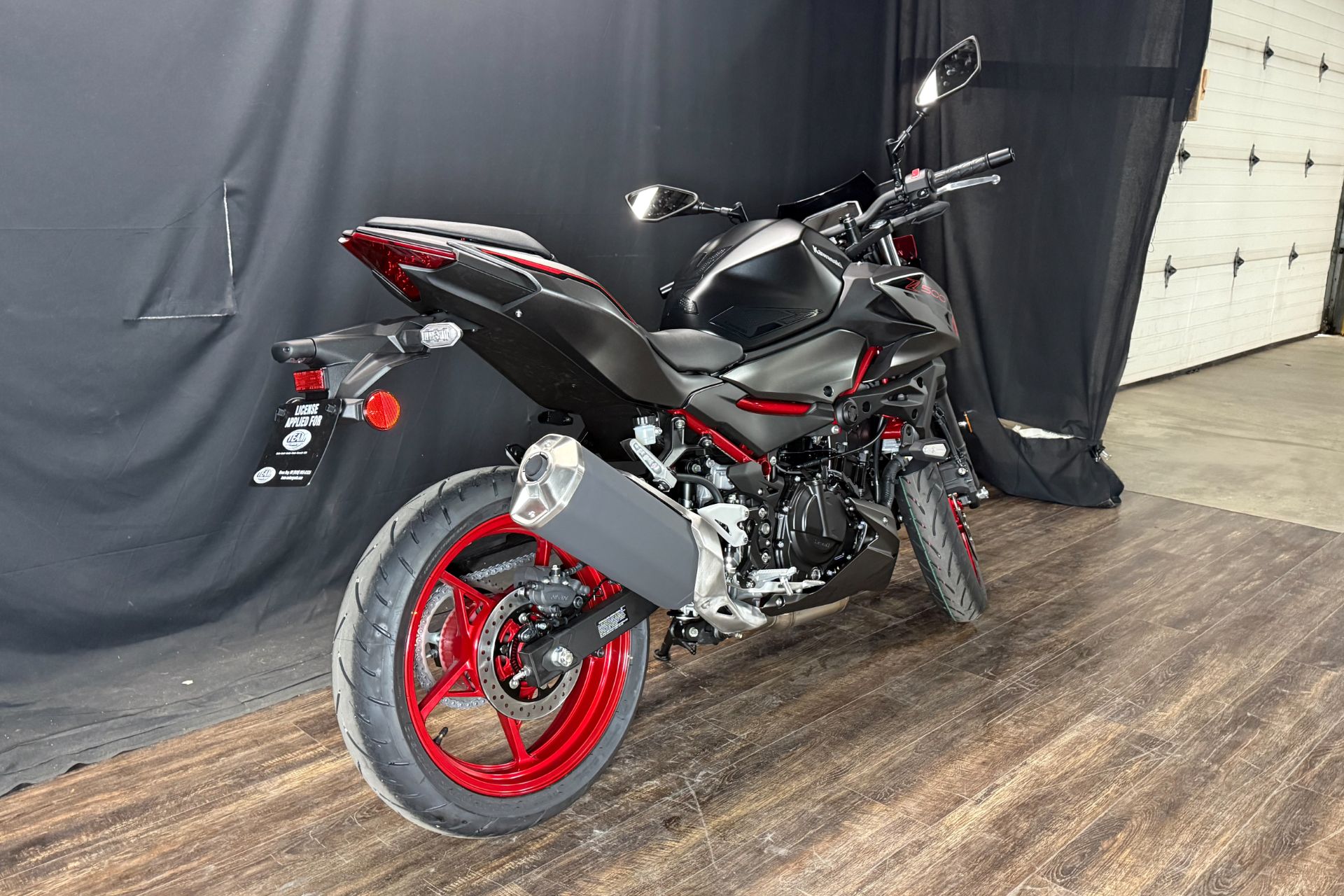 New 2025 Kawasaki Z500 SE ABS, De Pere WI | Specs, Price, Photos