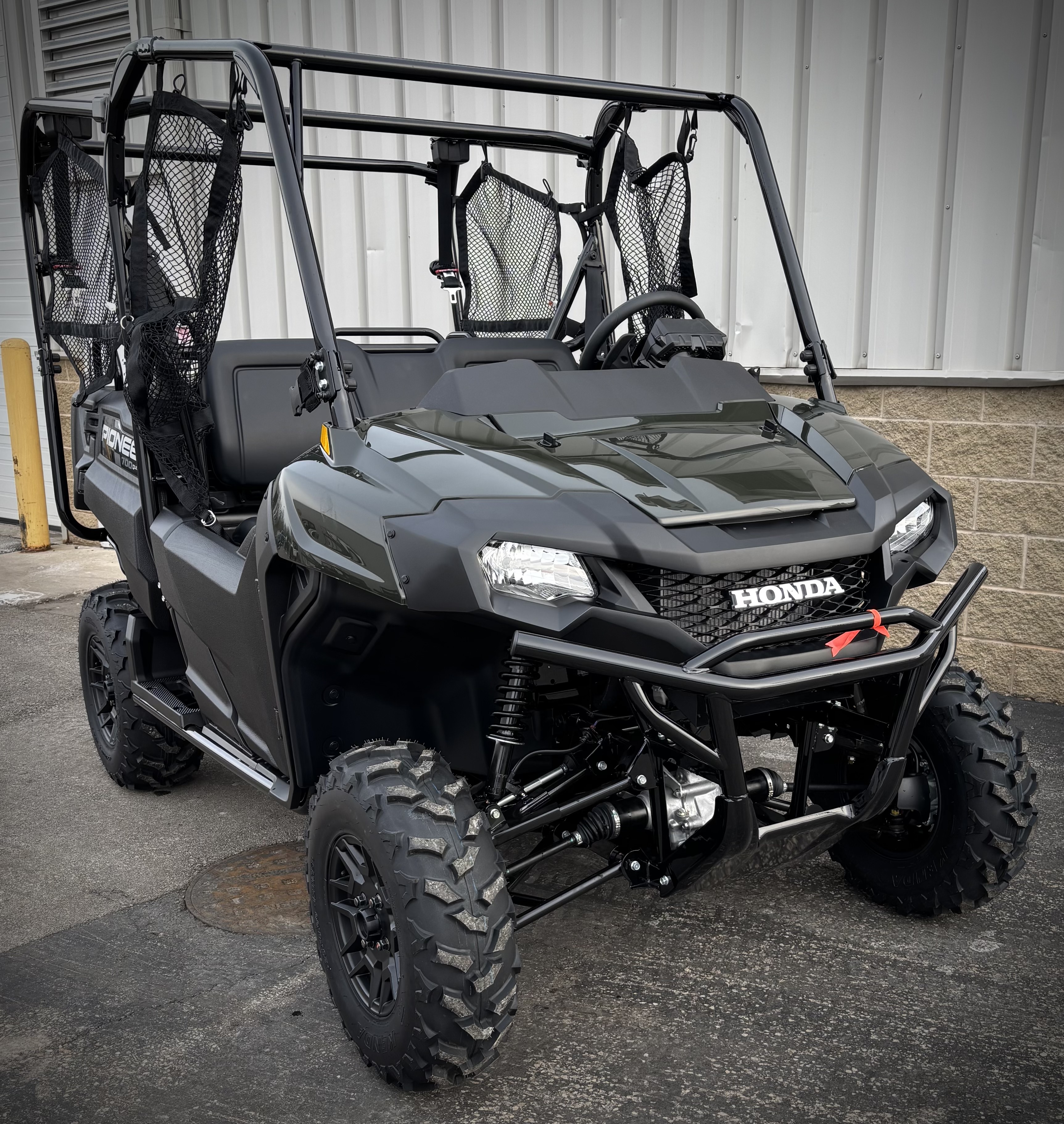 2026 Pioneer 700-4 Deluxe