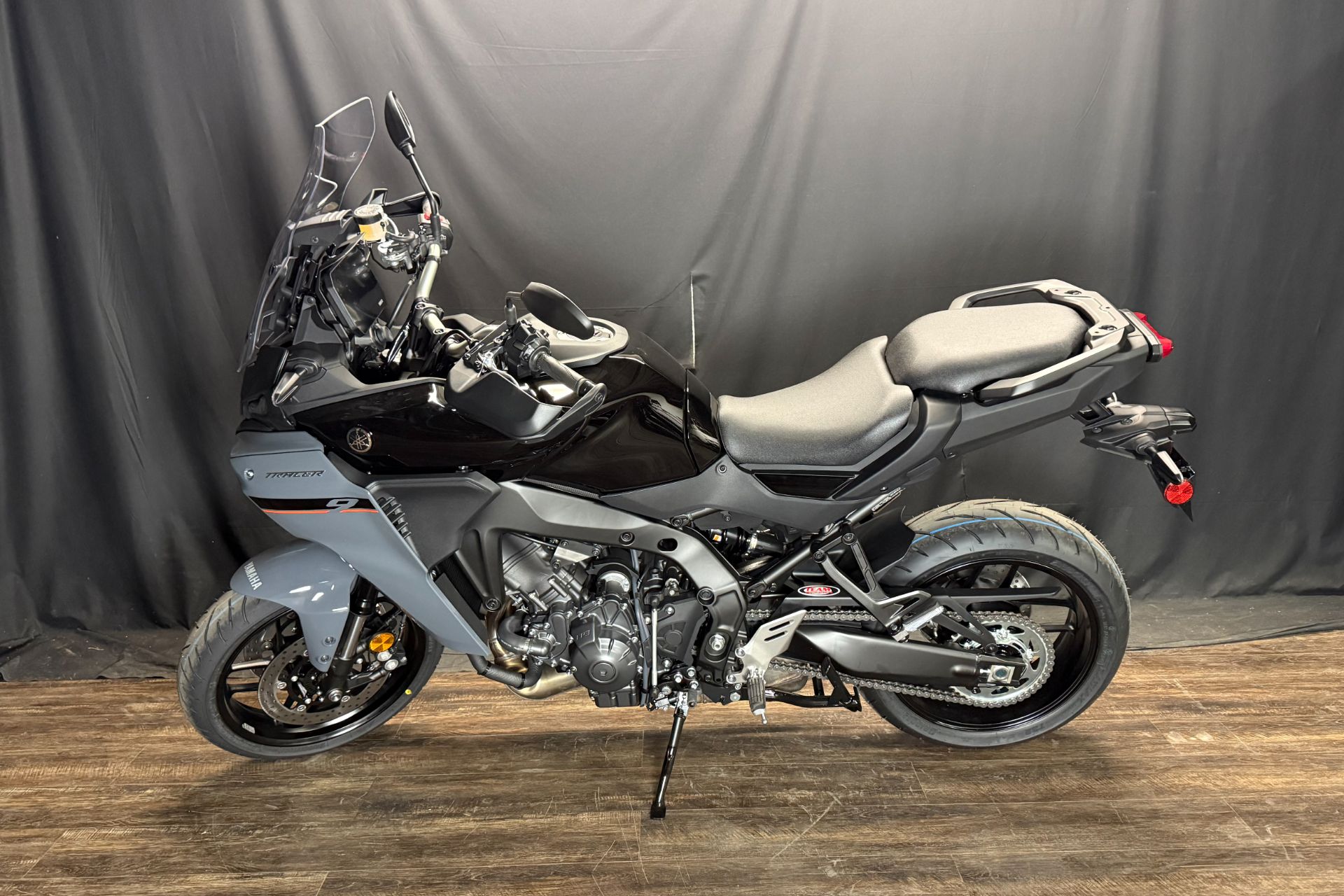 【売約済】HIRO M-Tracer 2025 Yamaha Tracer 9 | Mountain Motorsports