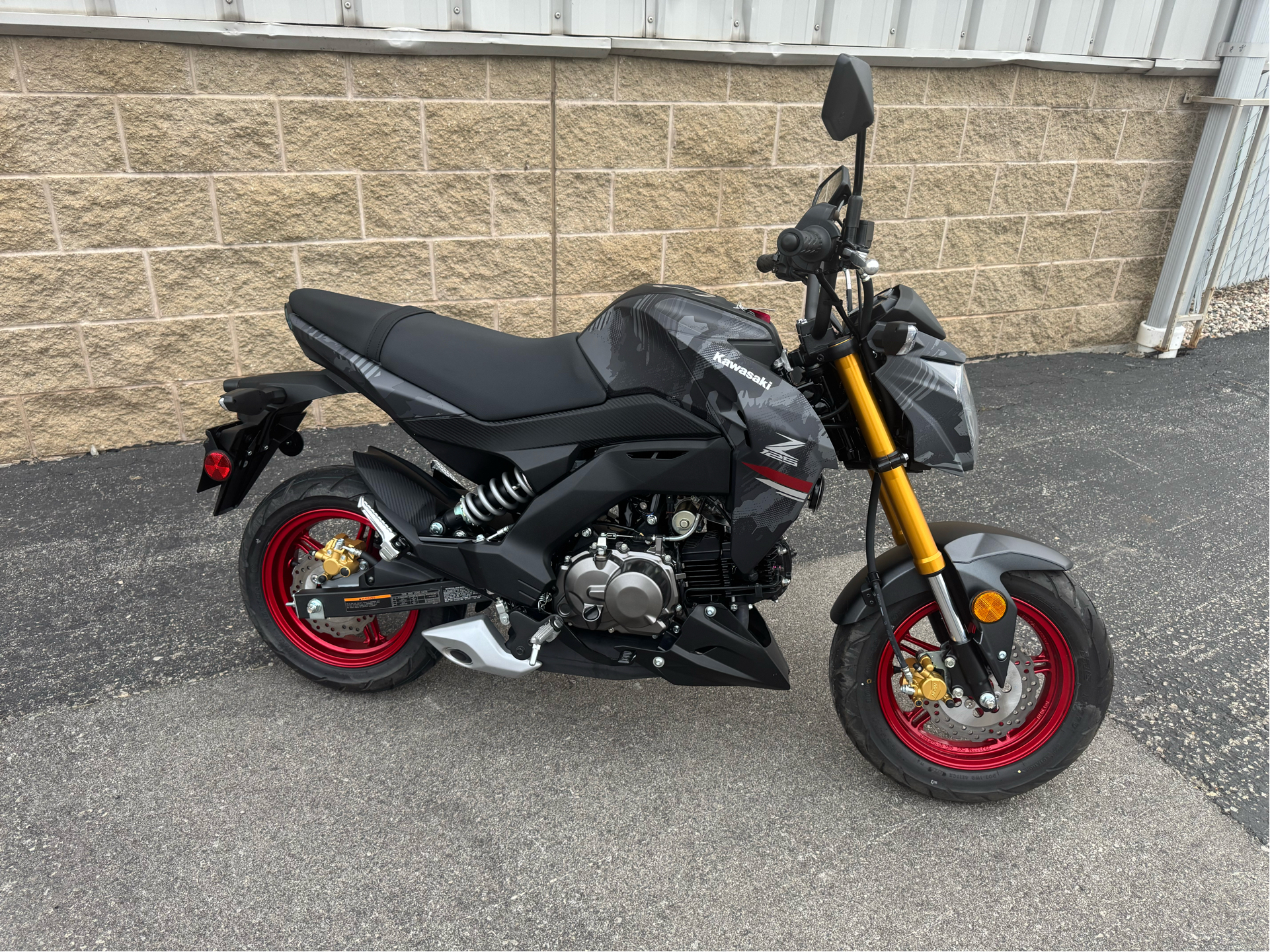 Used 2024 Kawasaki Z125 Pro, De Pere WI | Specs, Price, Photos