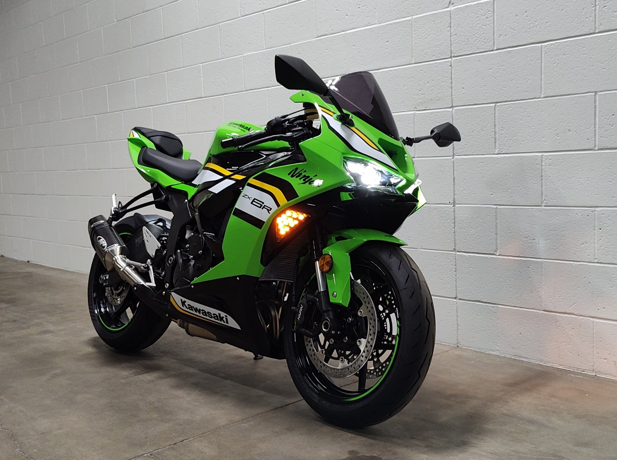 New 2025 Kawasaki Ninja® ZX™-6R KRT Edition [M4], De Pere WI