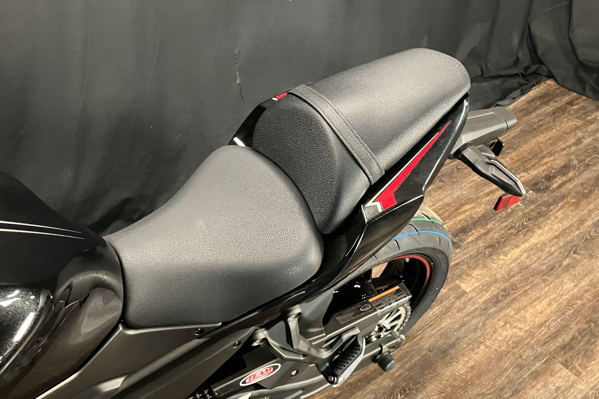 2025 Kawasaki Z650 7