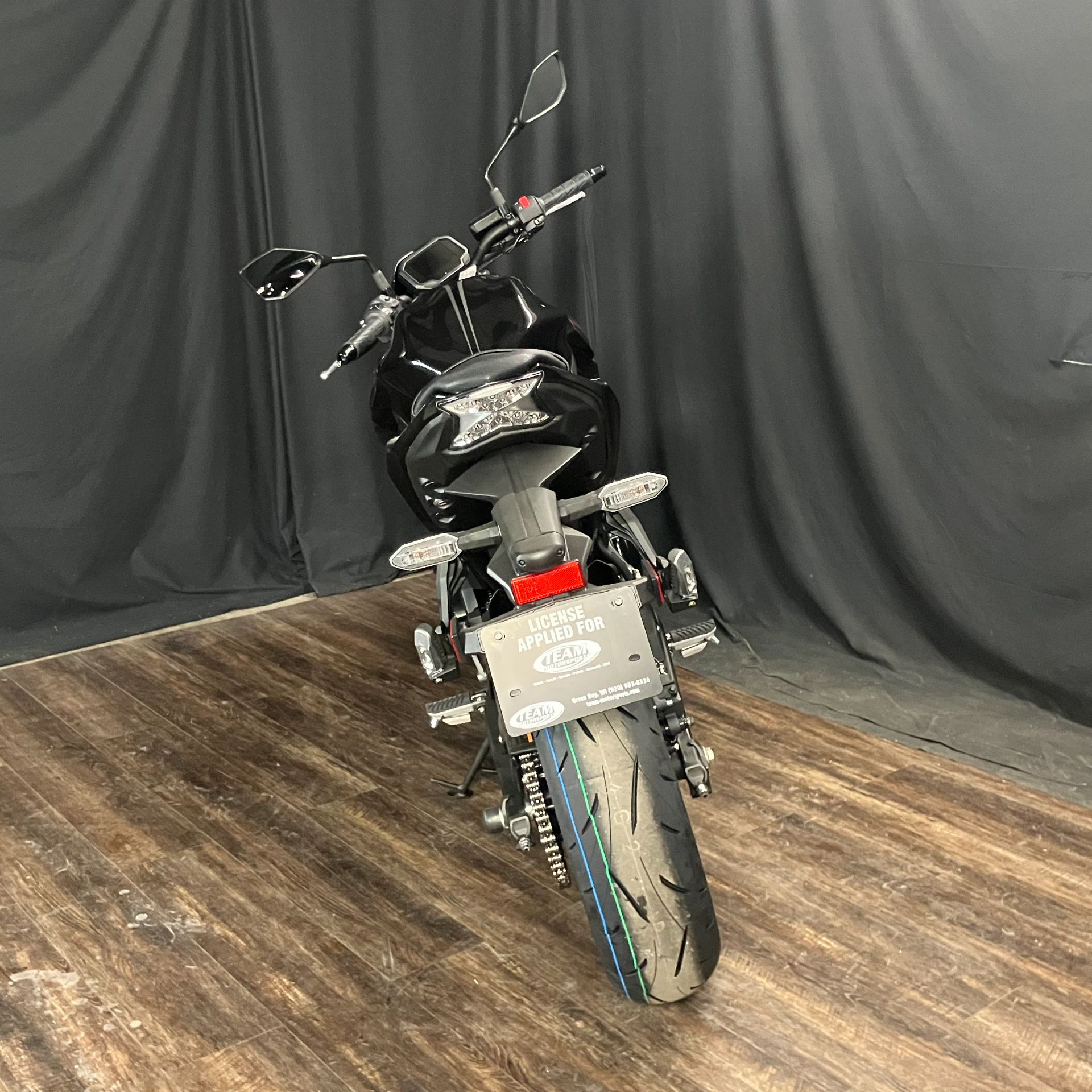 2025 Kawasaki Z650 6