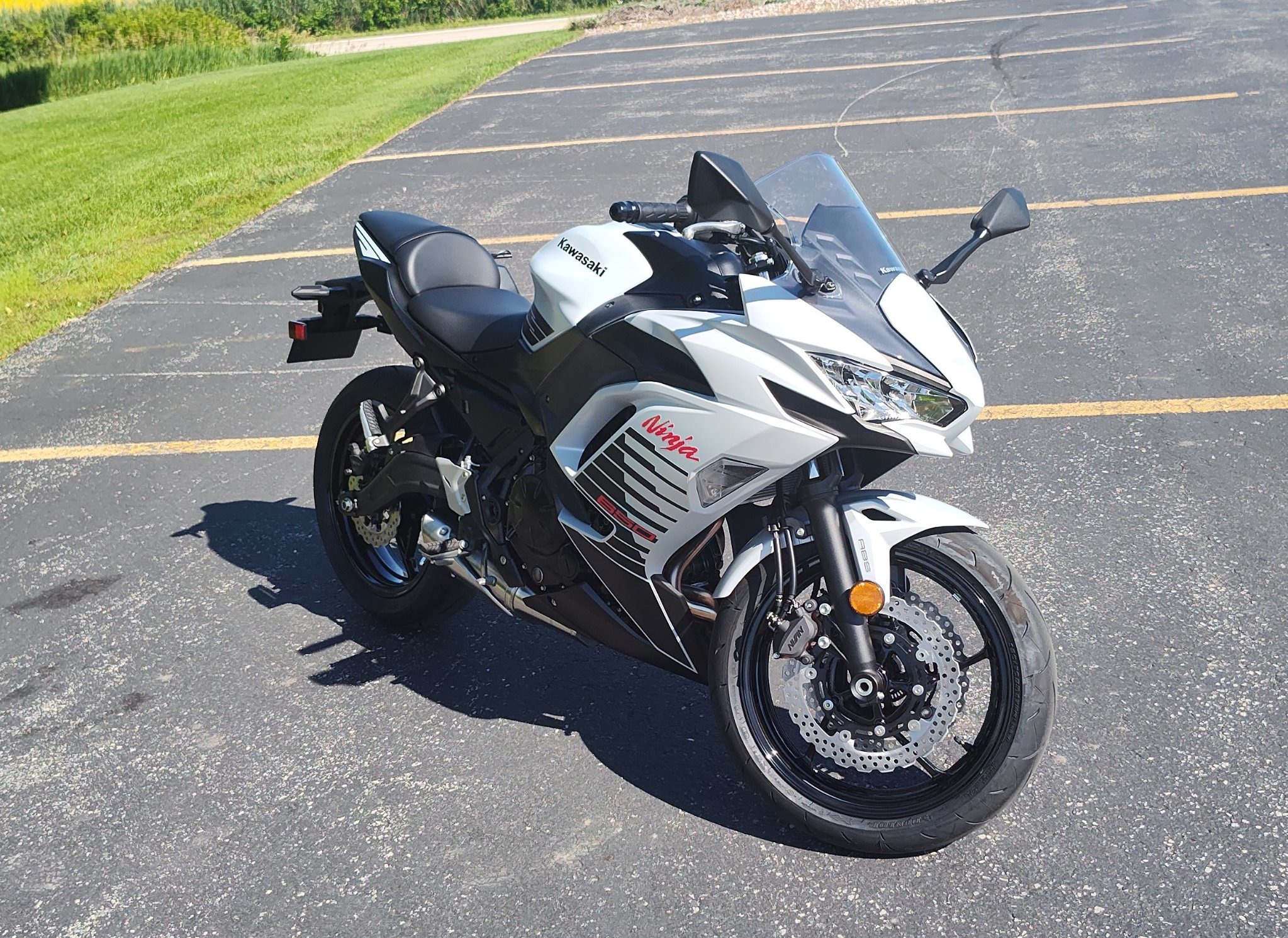 2026 Kawasaki Ninja® 650 ABS 3