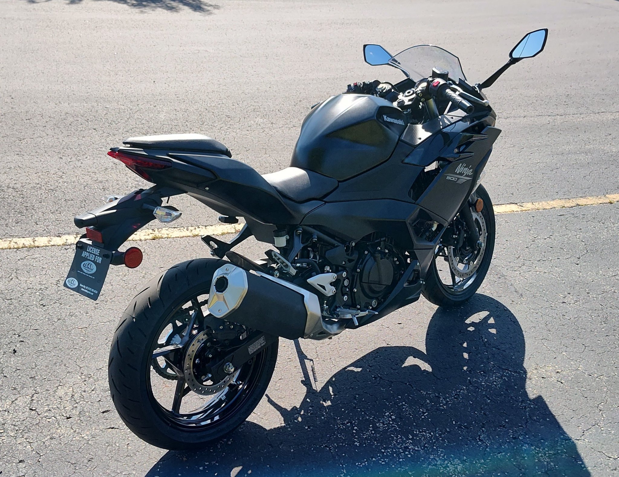 2026 Kawasaki Ninja® 500 ABS 4