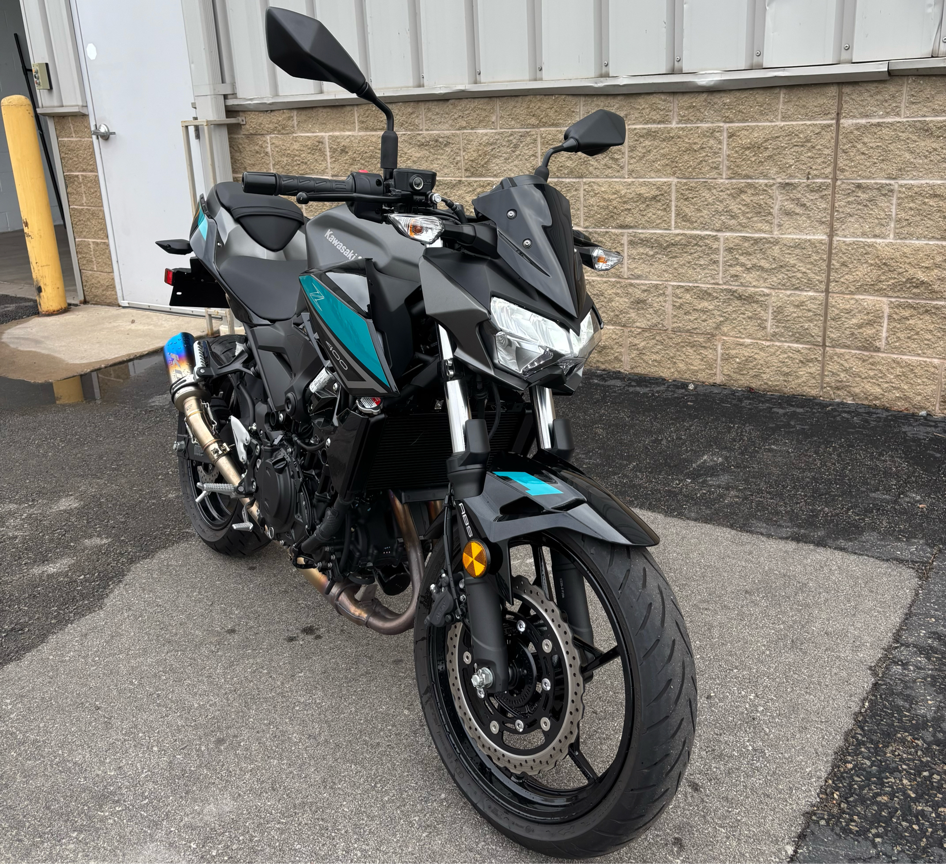 Used 2023 Kawasaki Z400 ABS, De Pere WI | Specs, Price, Photos