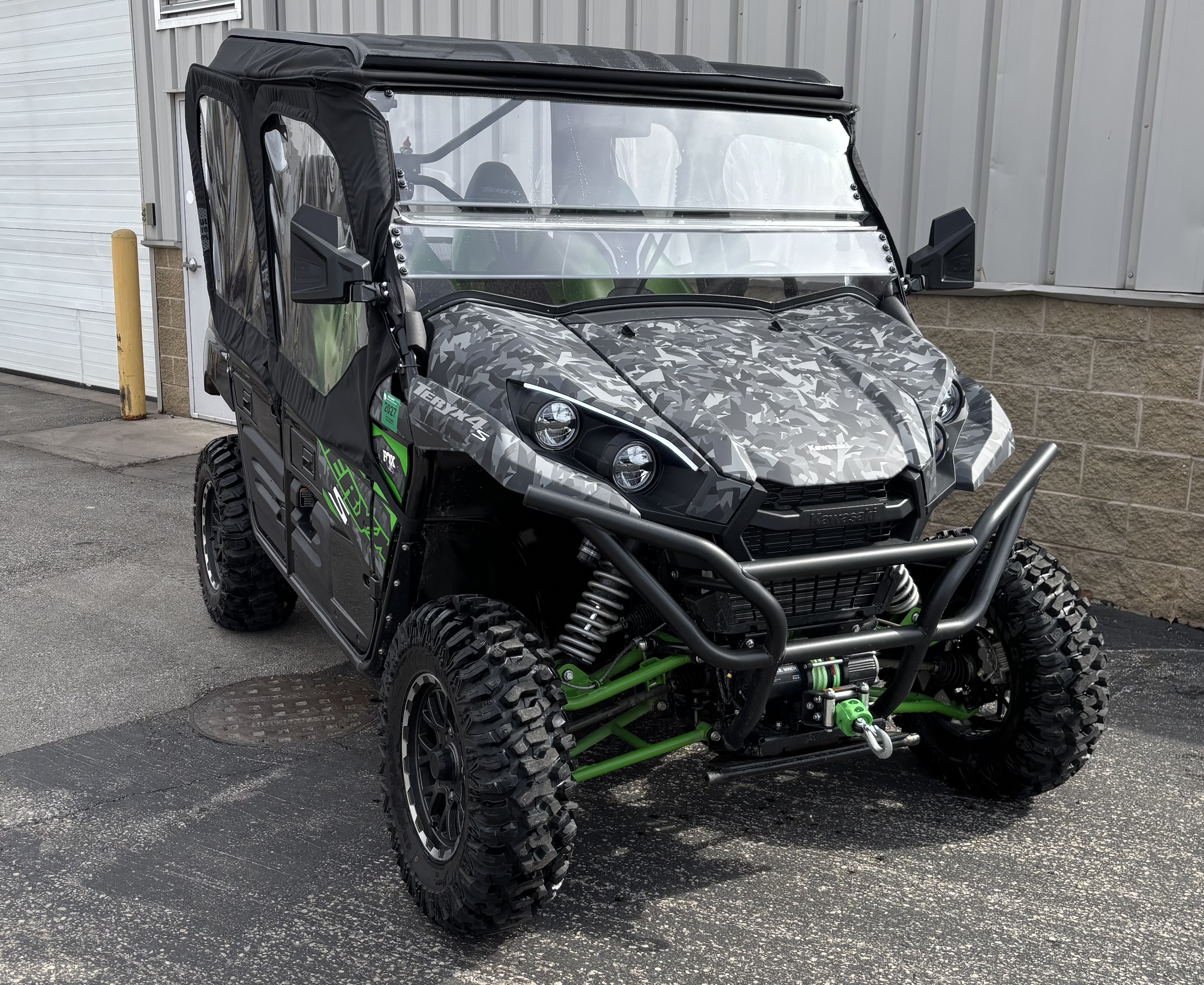 2023 Teryx4 S LE