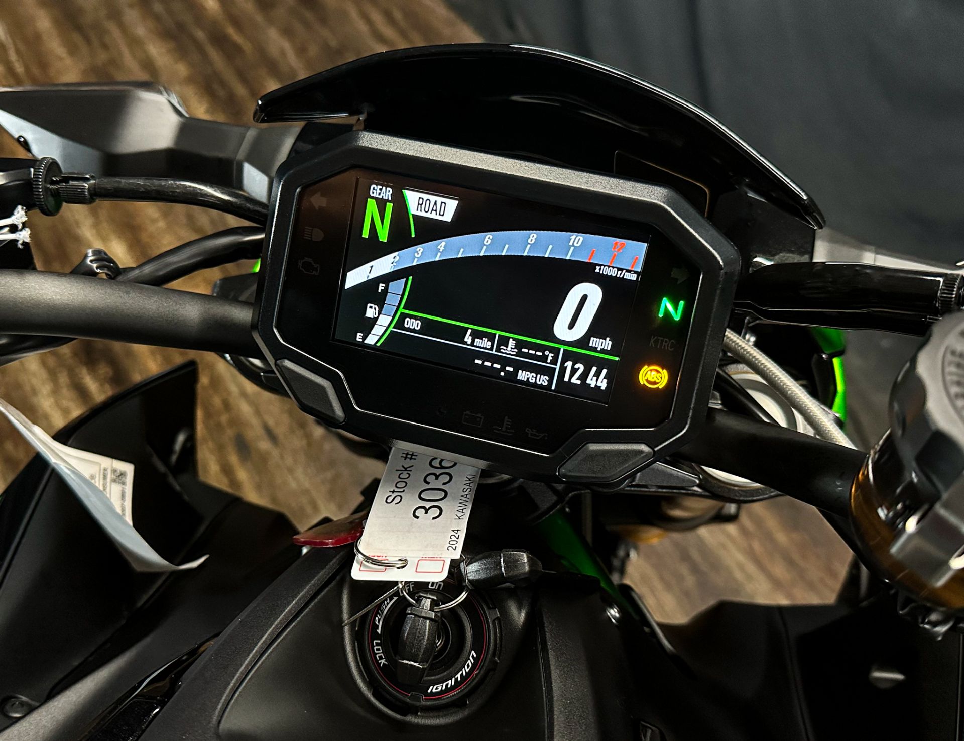 New 2024 Kawasaki Z900 SE ABS, De Pere WI | Specs, Price, Photos New 2024 Kawasaki Z900 SE ABS, De Pere WI | Specs, Price, Photos