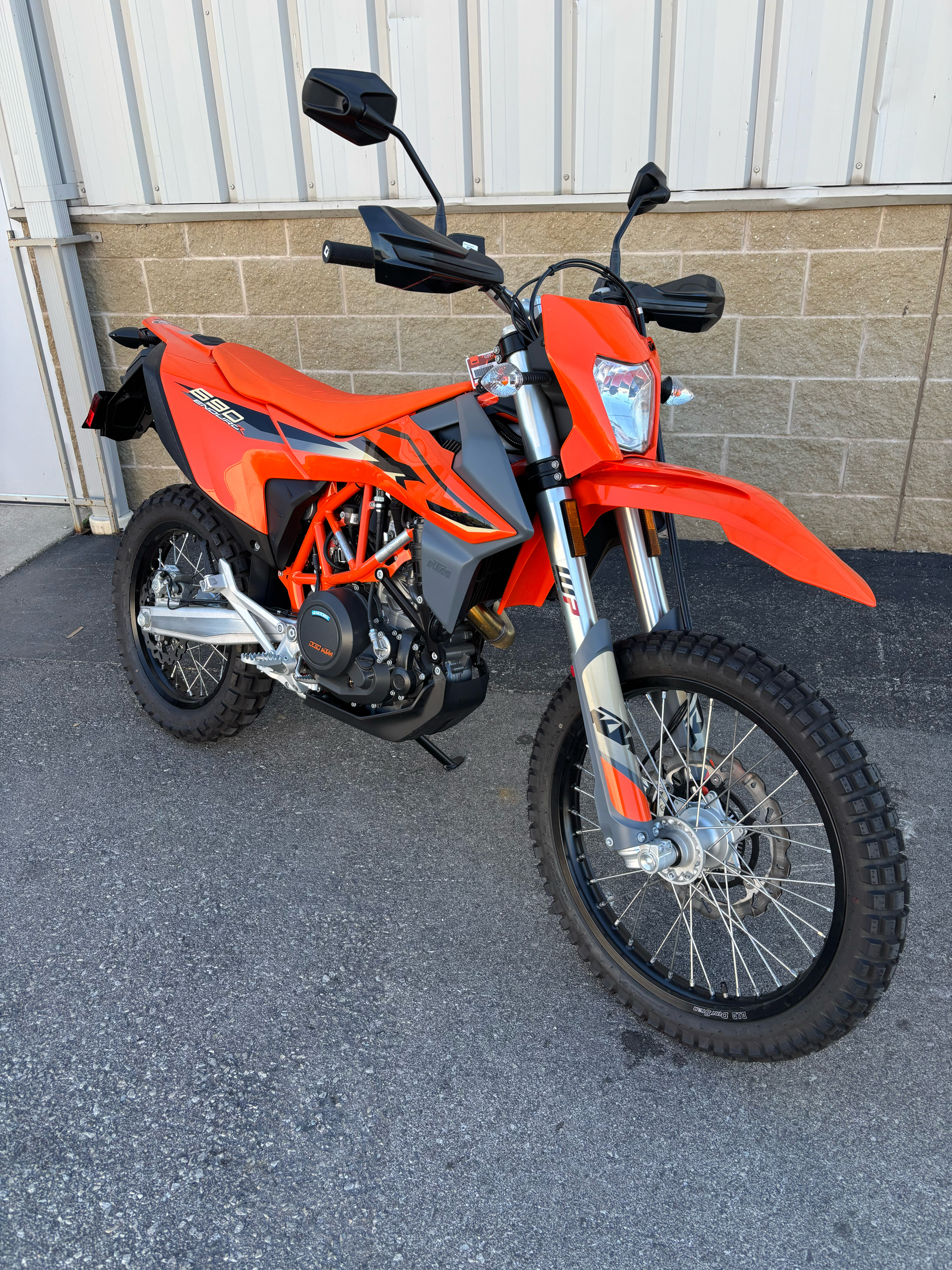 バイク KTM 690ENDURO R KTM Unveils Updated 690 Enduro R for 2021 - ADV Pulse