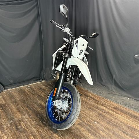 New 2025 Suzuki DR-Z4SM, De Pere WI | Specs, Price, Photos | Solid