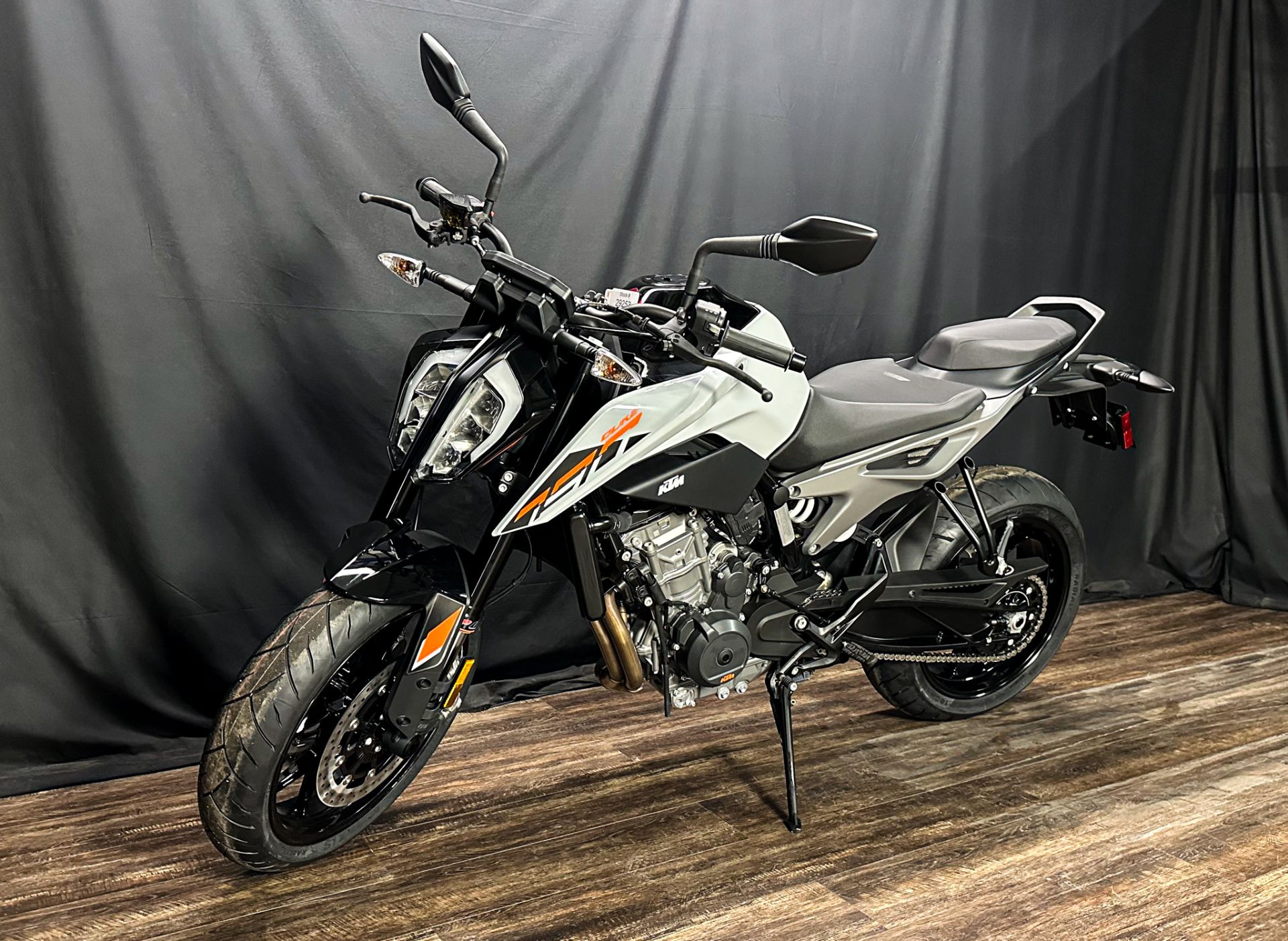 2024 KTM 790 Duke 4