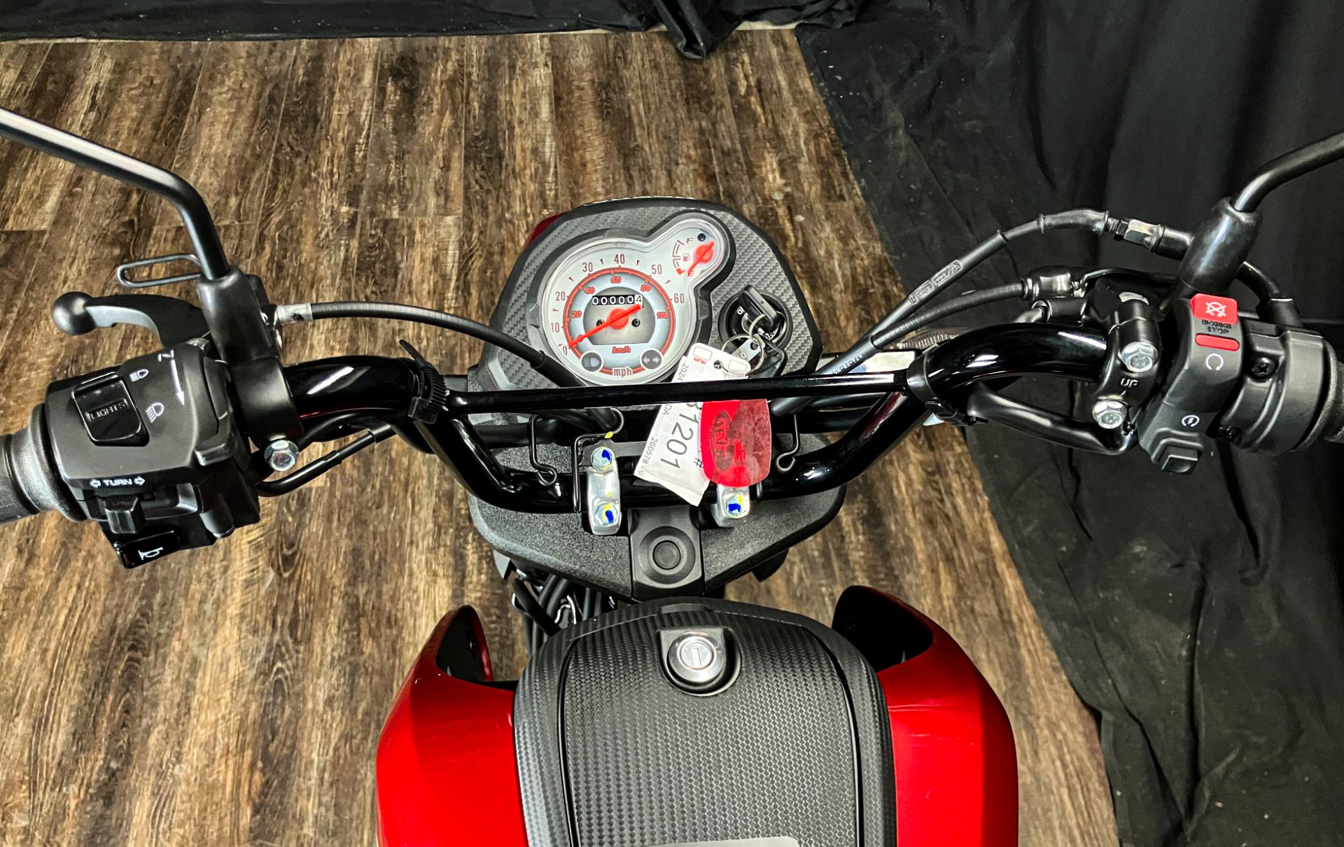 2024 Honda Navi 8