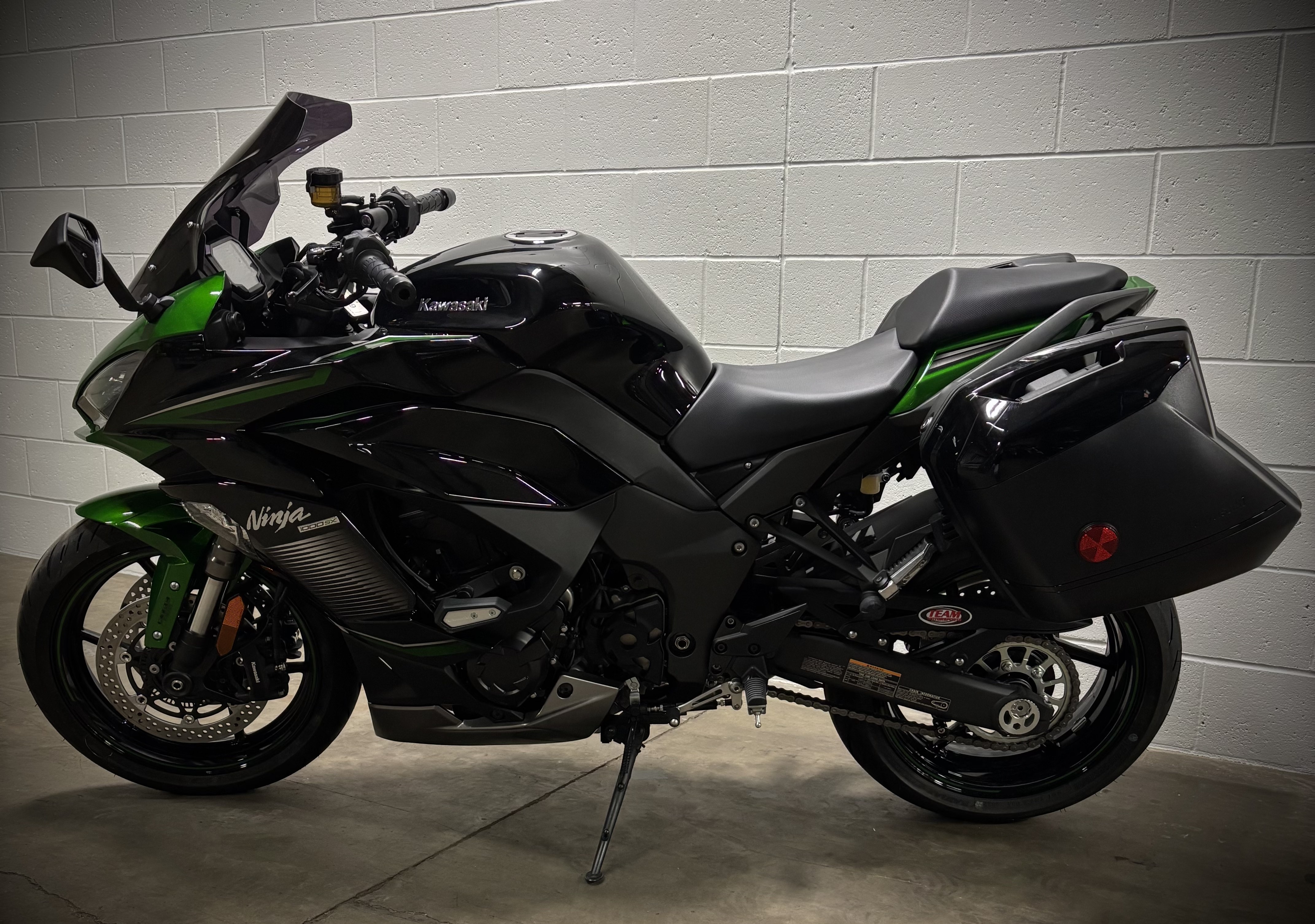 Used 2023 Kawasaki Ninja 1000SX, De Pere WI | Specs, Price, Photos