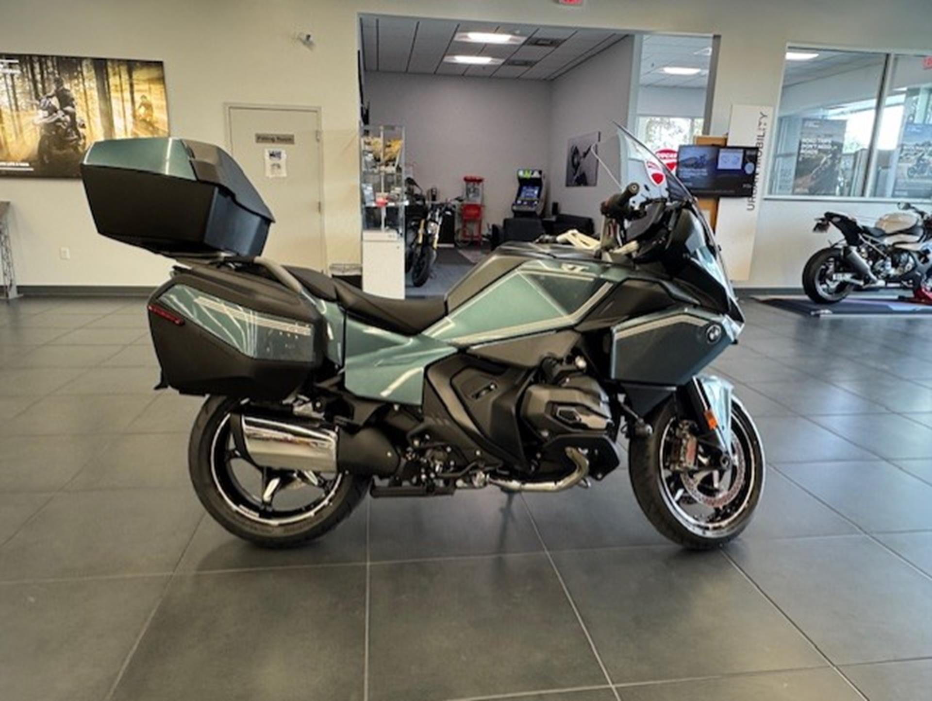 2026 BMW R 1300 RT in Fort Myers, Florida - Photo 4