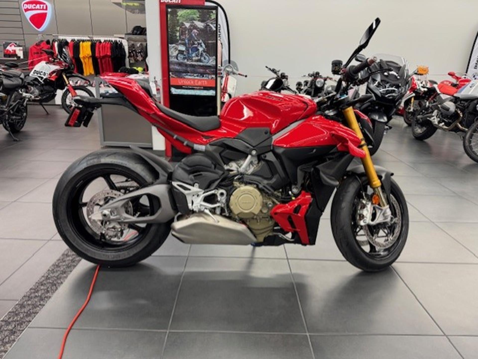 2026 Ducati Streetfighter V4 S in Fort Myers, Florida - Photo 1