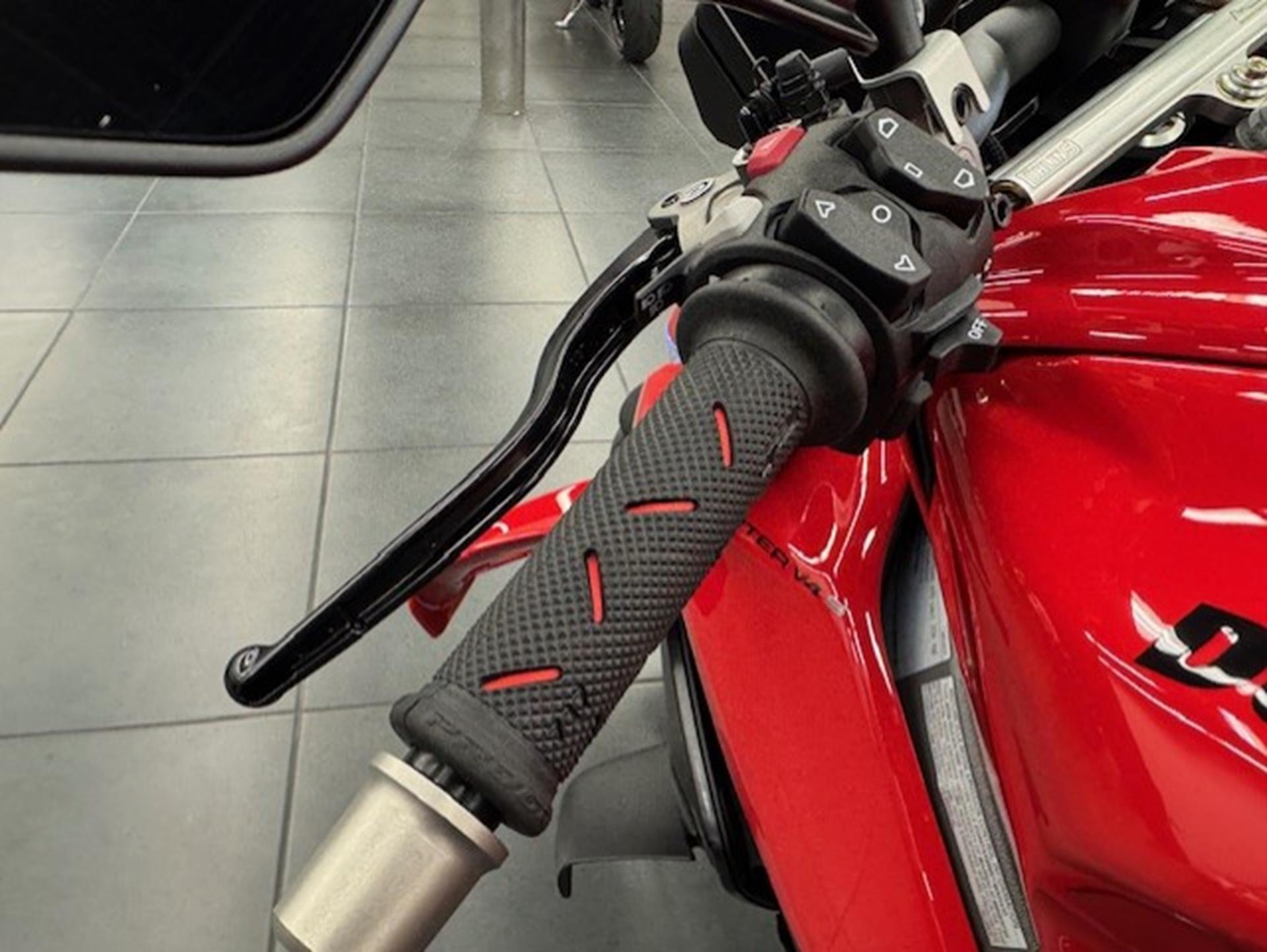 2026 Ducati Streetfighter V4 S in Fort Myers, Florida - Photo 10