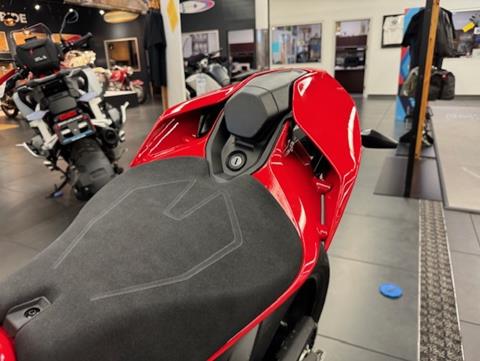 2025 Ducati Panigale V4 S in Fort Myers, Florida - Photo 10