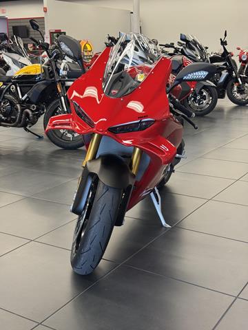 2025 Ducati Panigale V4 S in Fort Myers, Florida - Photo 2